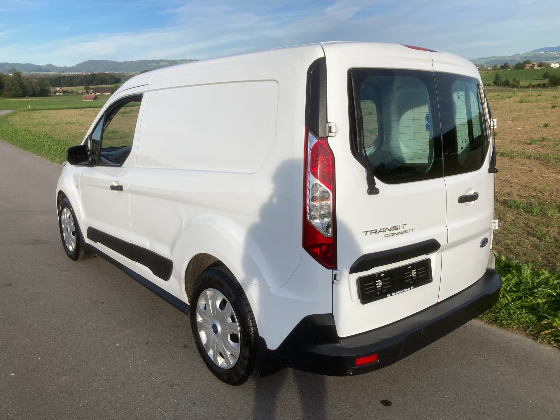 FORD Transit Connect Van T200 1.5 Eco Blue Ambiente-image-3