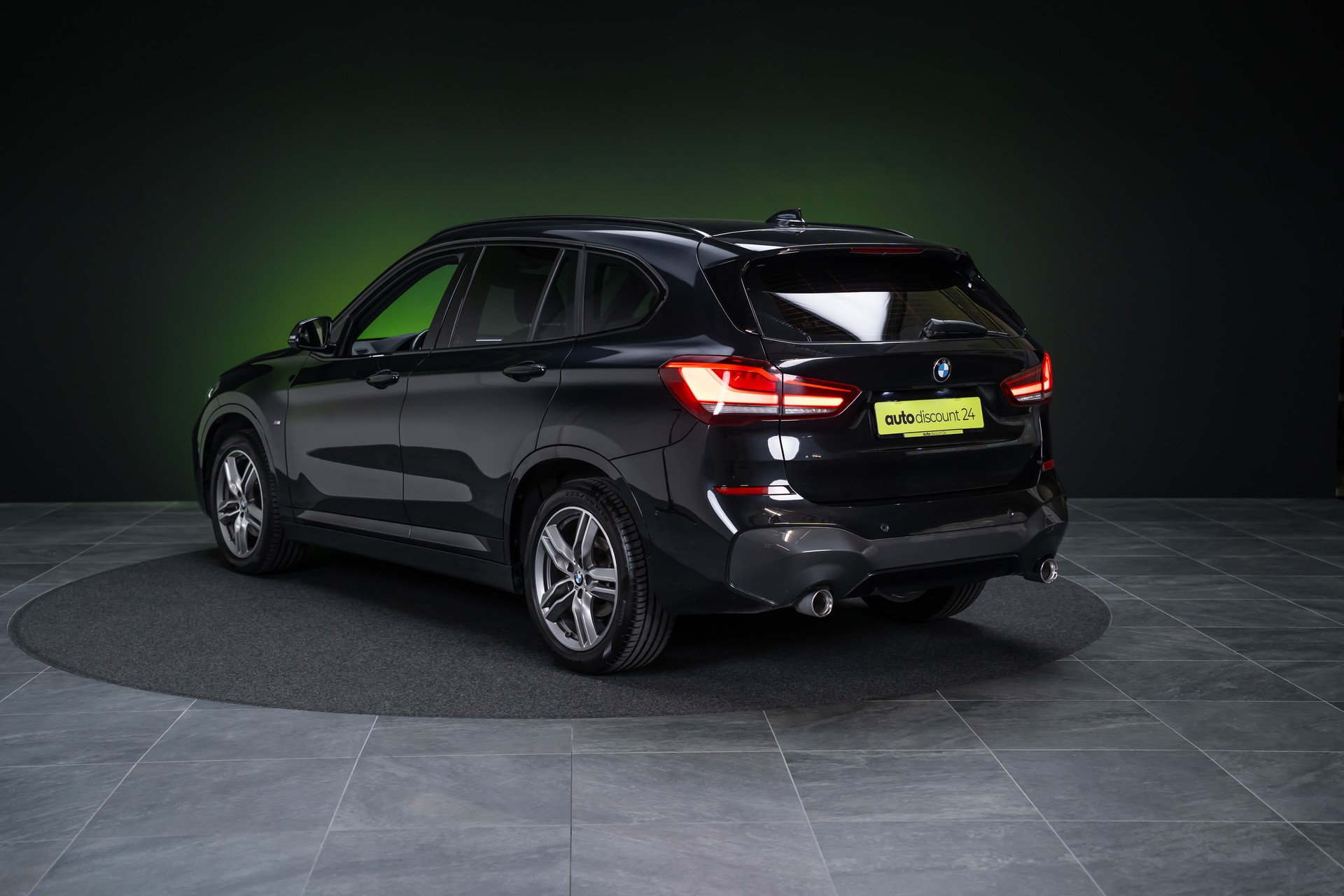 BMW X1 18d xDrive M Sport / CH-Fahrzeug / Rückfahrkamera / el.Sitze-image-7