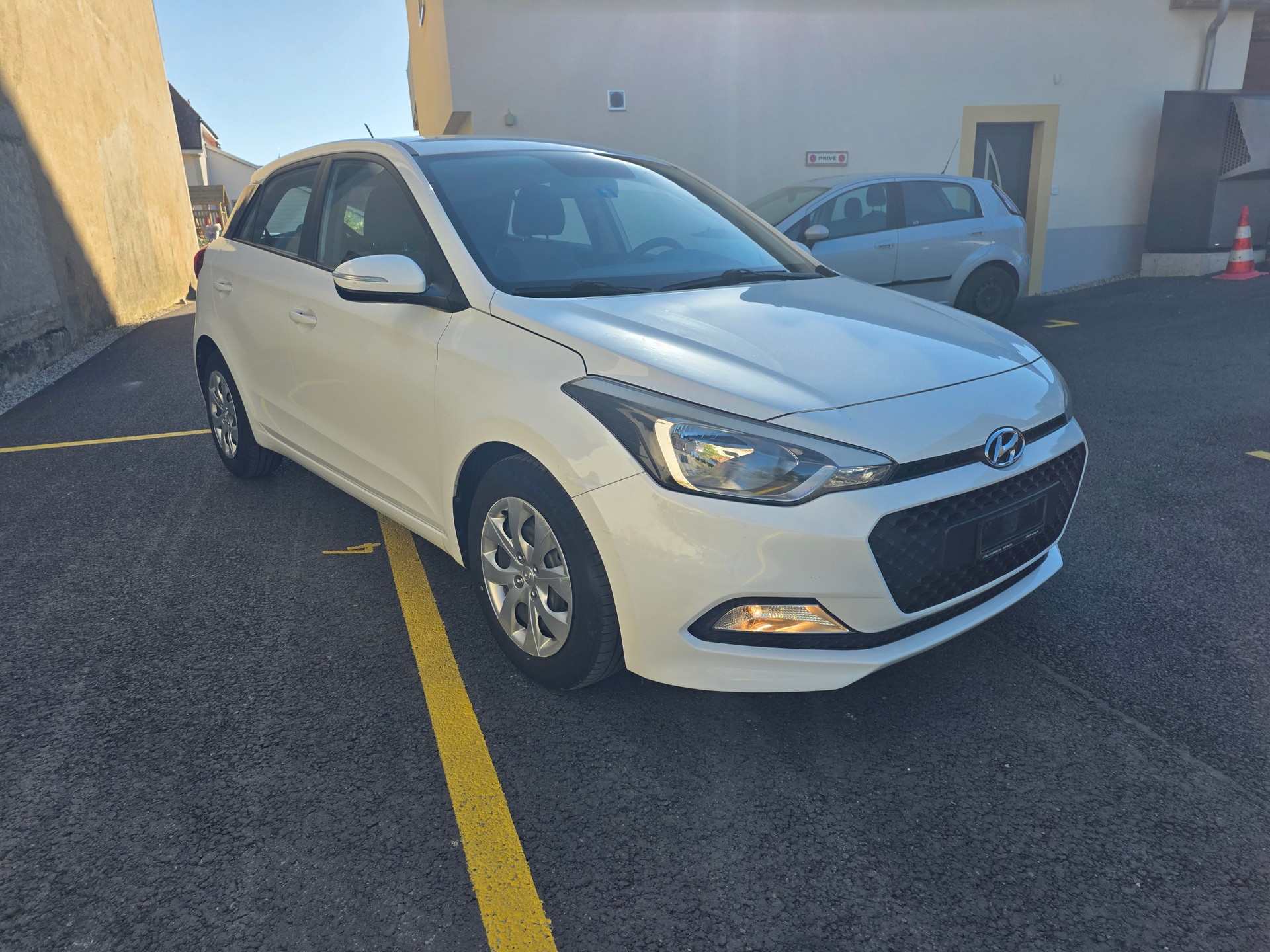 HYUNDAI i20 1.2 Origo-image-2