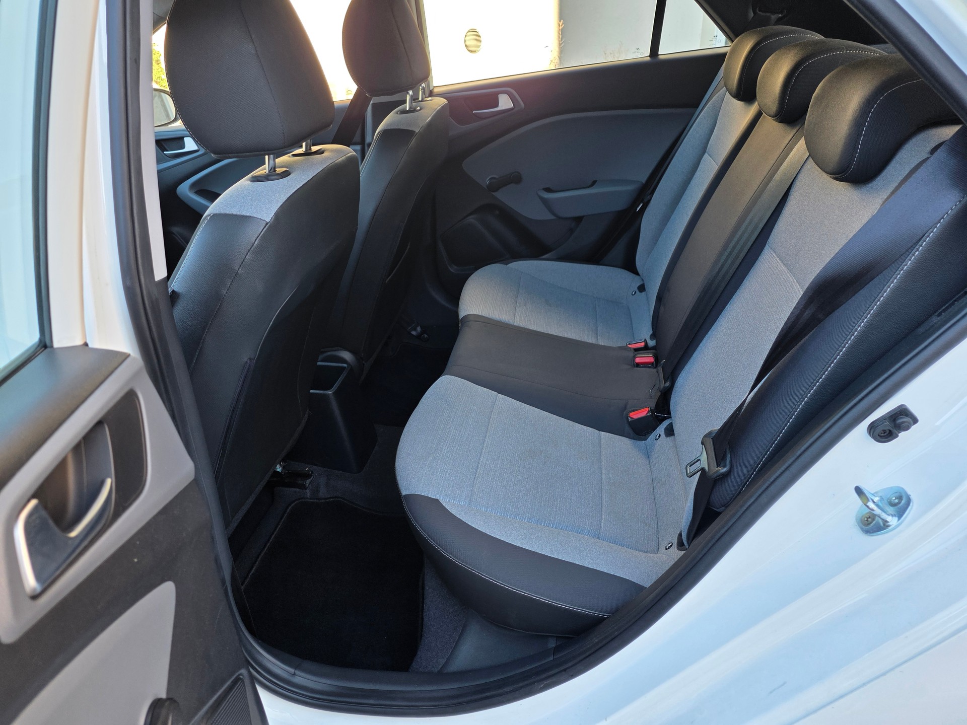 HYUNDAI i20 1.2 Origo-image-11