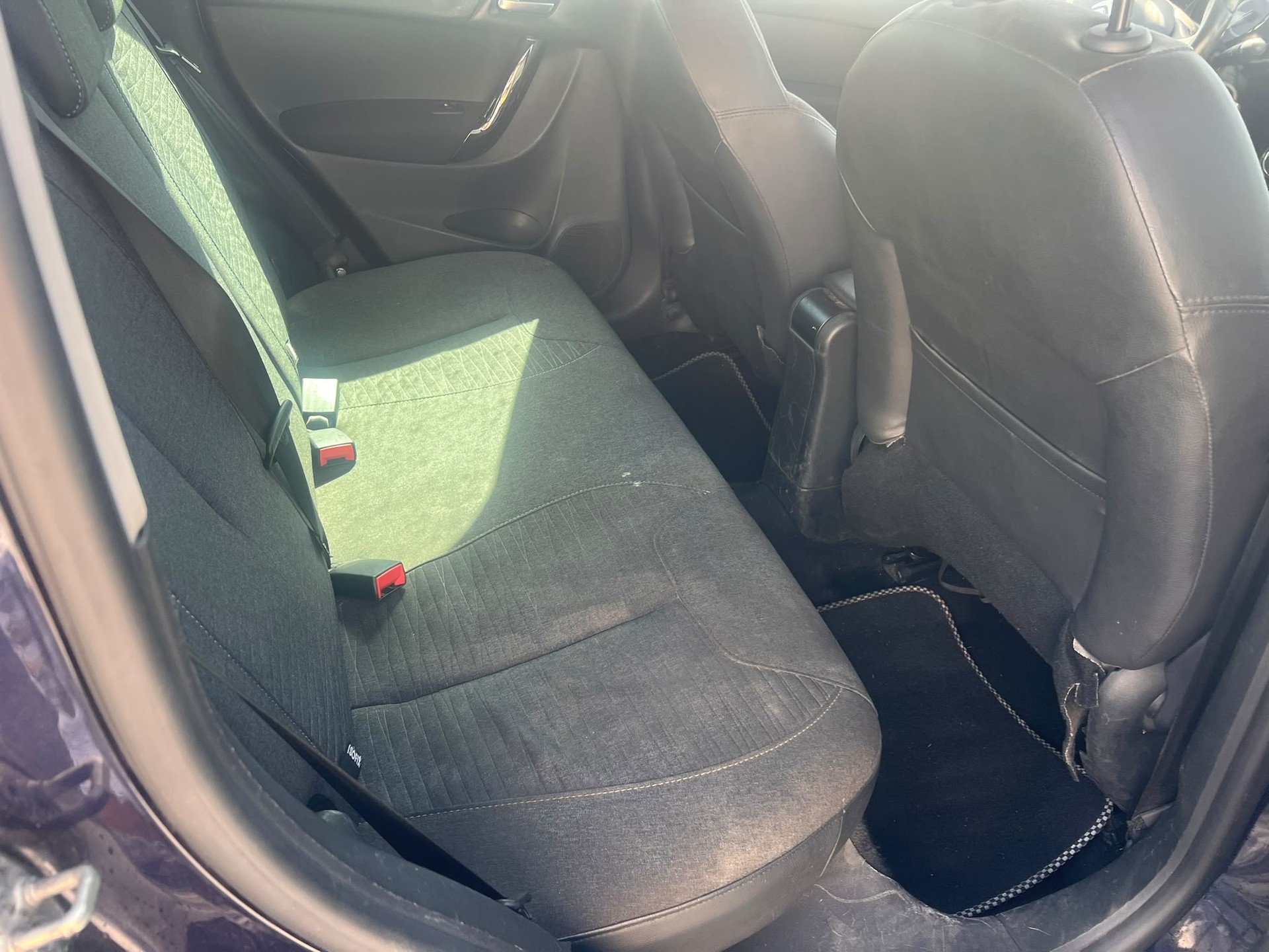 CITROEN C3 1.2i PureTech Exclusive-image-9