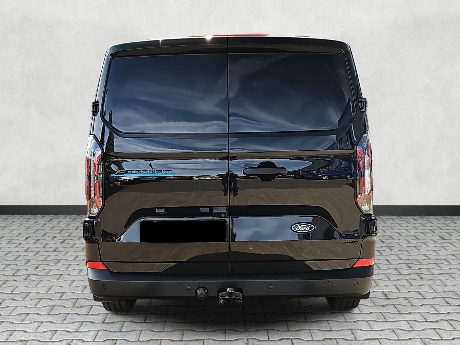 FORD Transit Custom Van 340 L2H1 70kWh Trend 4WD-image-4