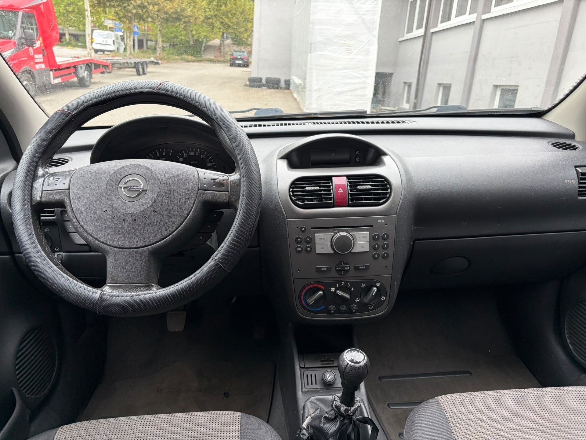 OPEL Corsa 1.2 TP (Essentia)-image-6