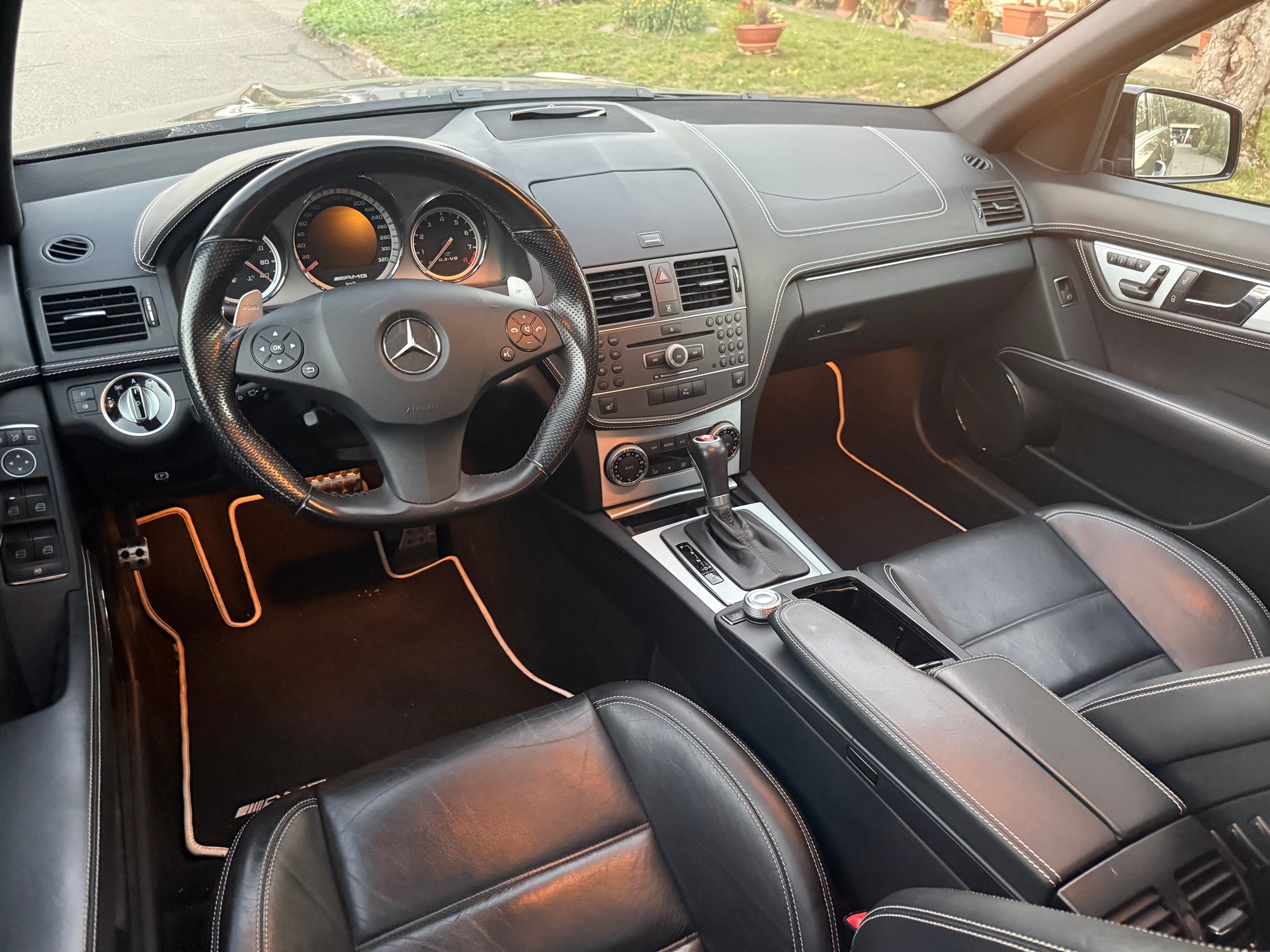 MERCEDES-BENZ C 63 AMG Avantgarde 7G-Tronic-image-6