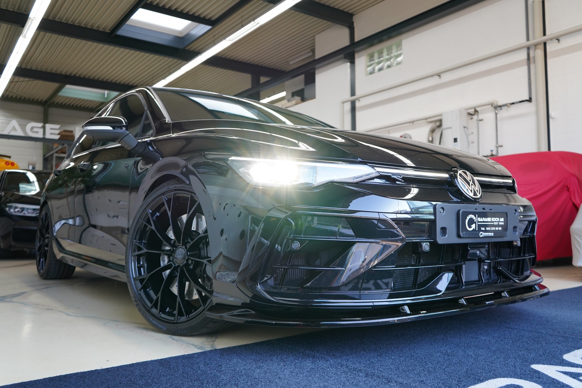 VW Golf 2.0 TSI R Black Edition DSG 4 Motion / Akrapovic * APR **-image-11
