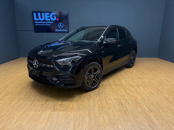 MERCEDES-BENZ GLA 250 e EQ Star - AMG / DISTRONIC / 360 Grad Kamera-image-0