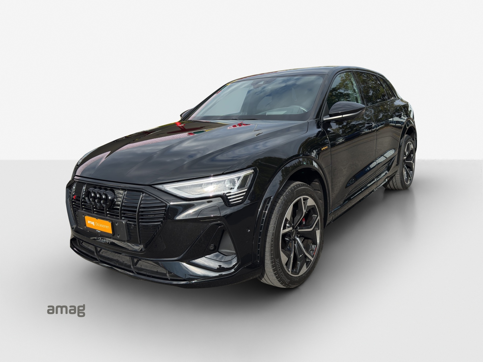 AUDI e-tron S quattro-image-0