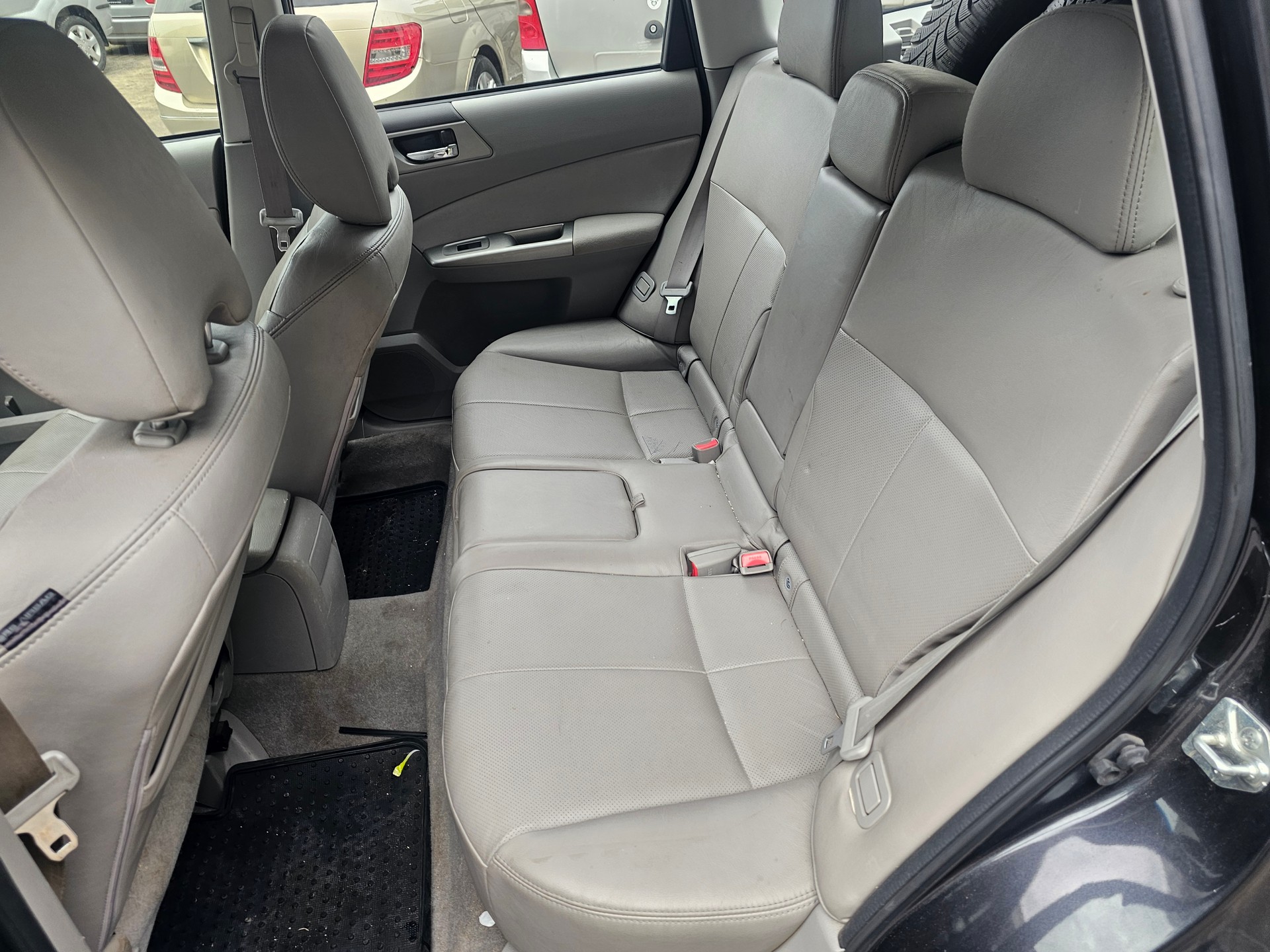 SUBARU Forester 2.0XS Limited-image-4