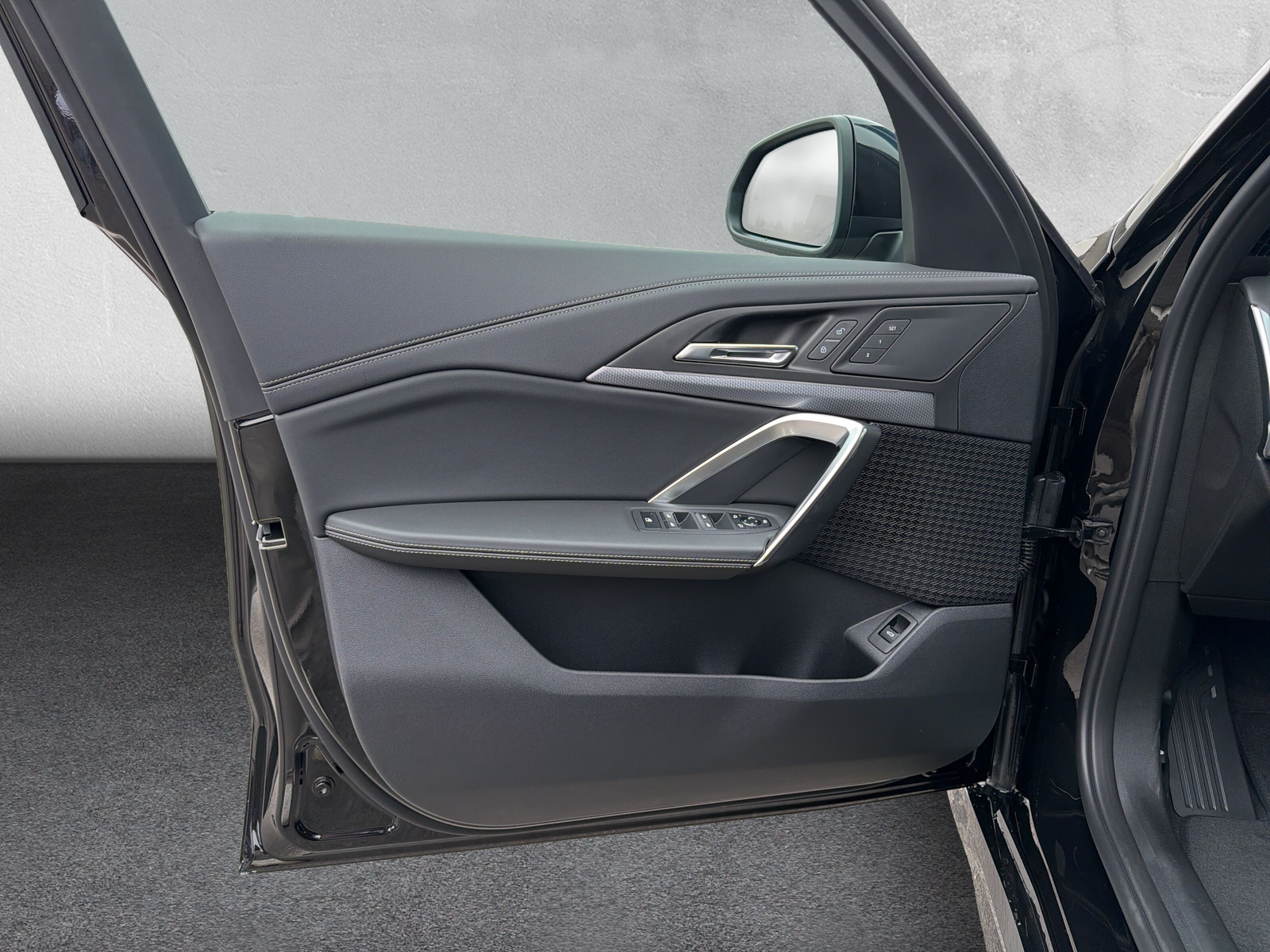BMW X1 xDrive 20d 48V M Sport-image-15