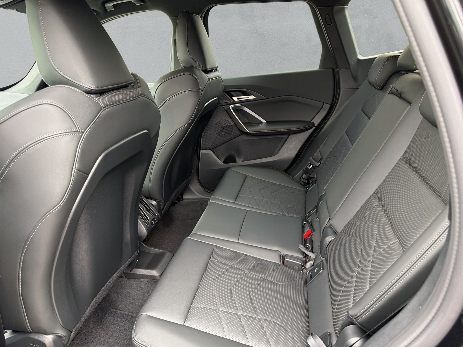 BMW X1 xDrive 20d 48V M Sport-image-10