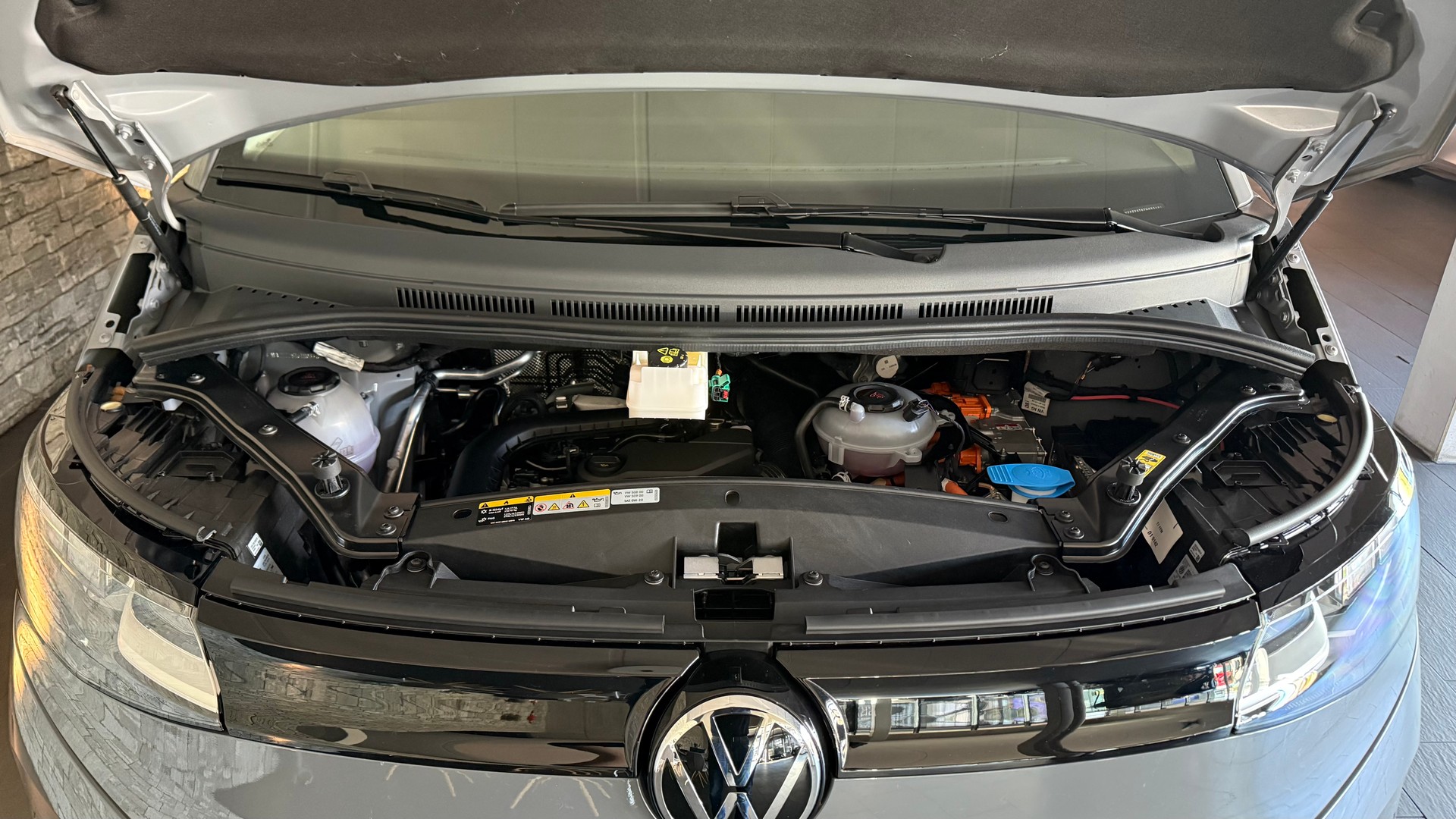 VW California eHybrid Beach Tour Liberty 4Motion 245PS-image-16