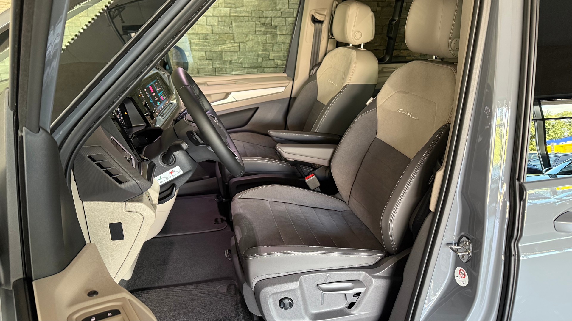 VW California eHybrid Beach Tour Liberty 4Motion 245PS-image-9