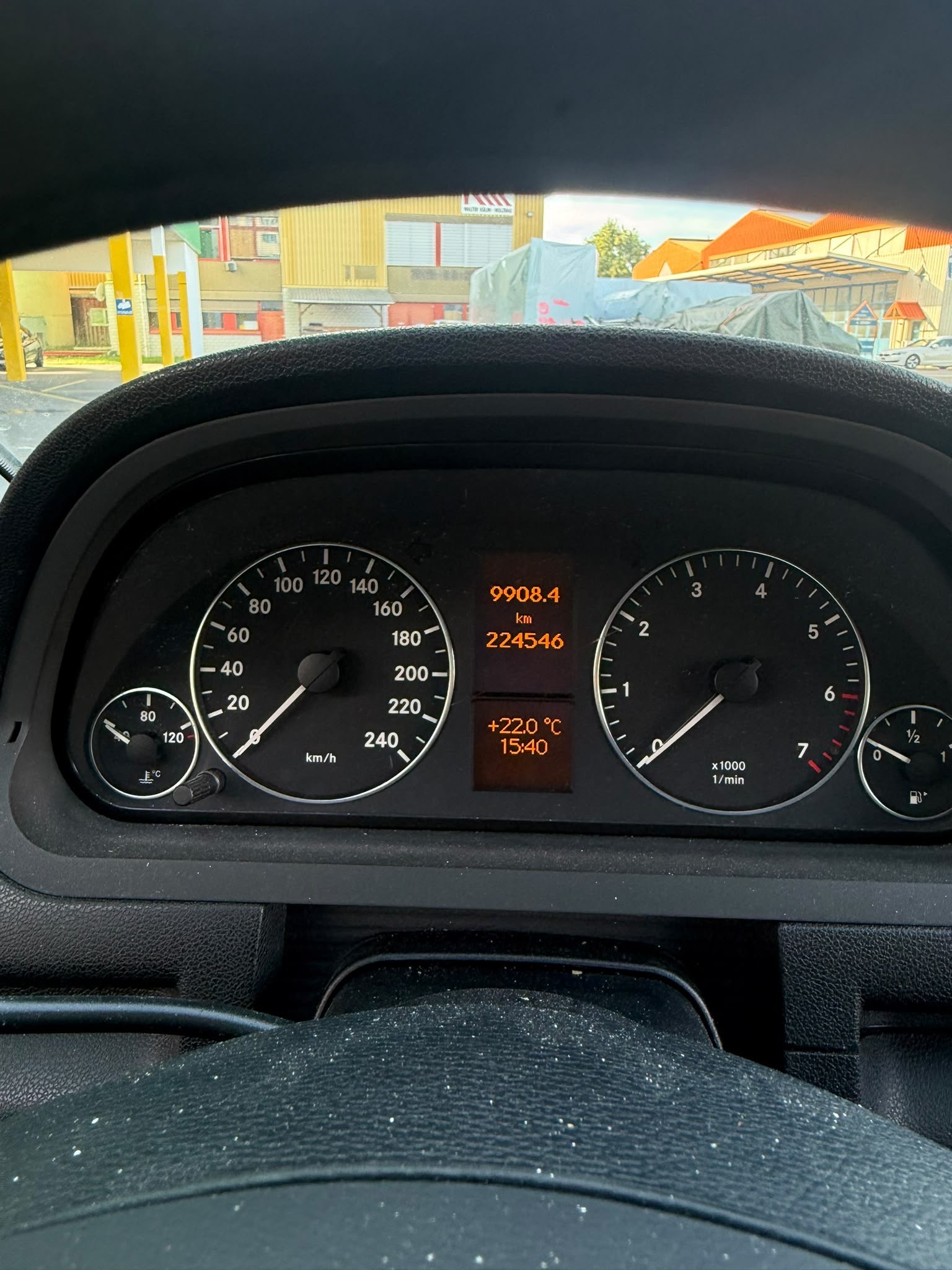 MERCEDES-BENZ A 150 Elégance Edition A-image-12