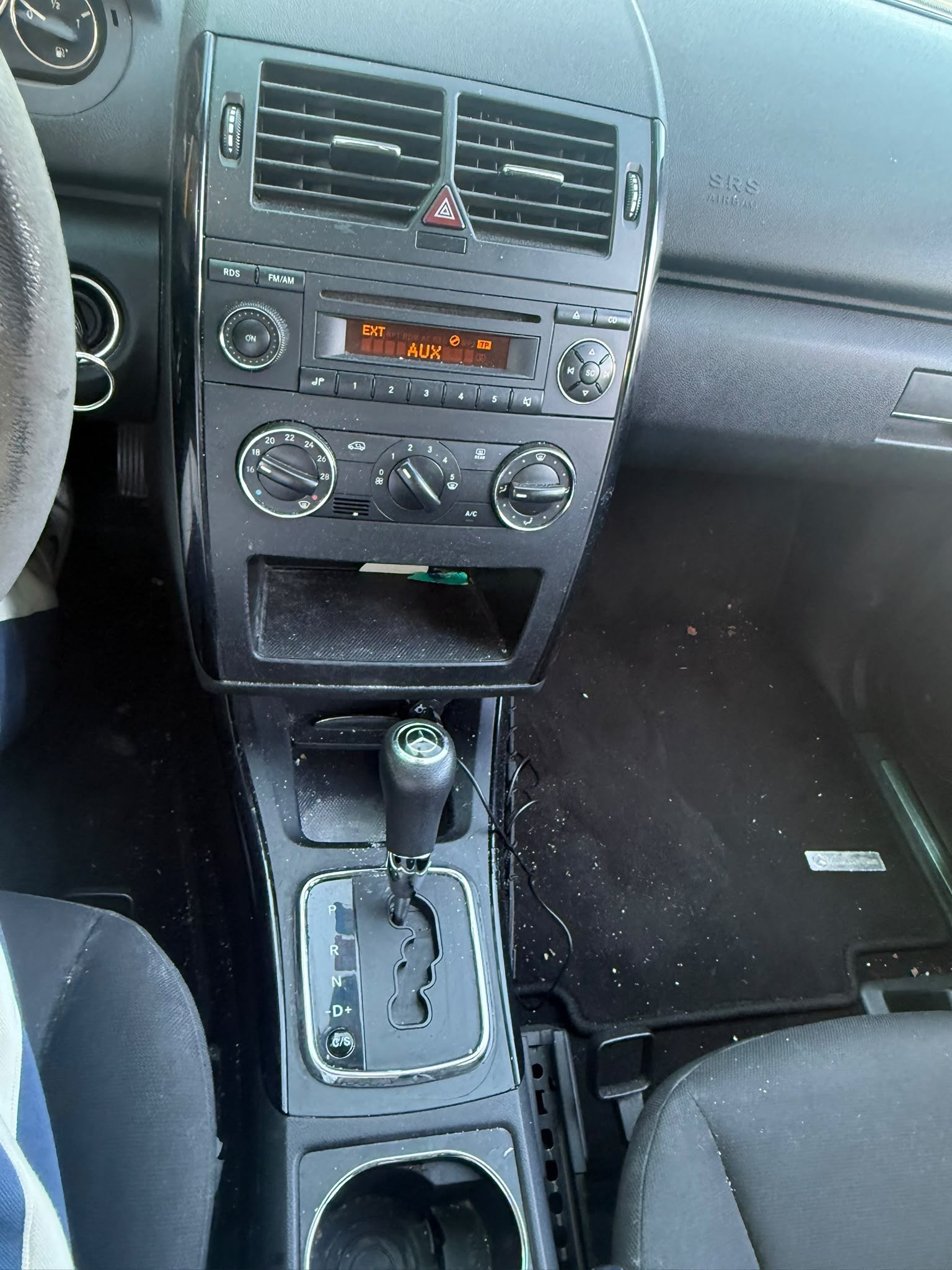 MERCEDES-BENZ A 150 Elégance Edition A-image-10
