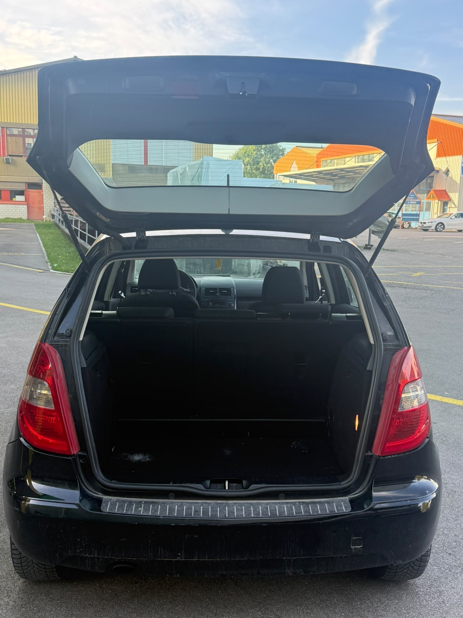 MERCEDES-BENZ A 150 Elégance Edition A-image-14