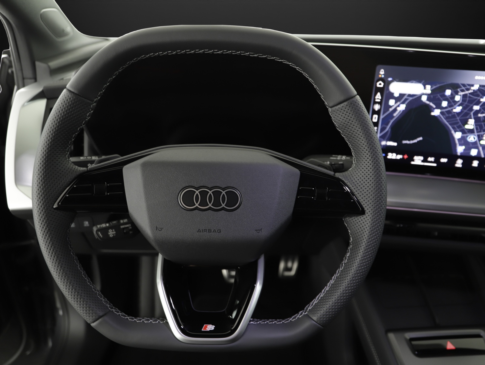 AUDI Q4 e-tron SUV quattro-image-11