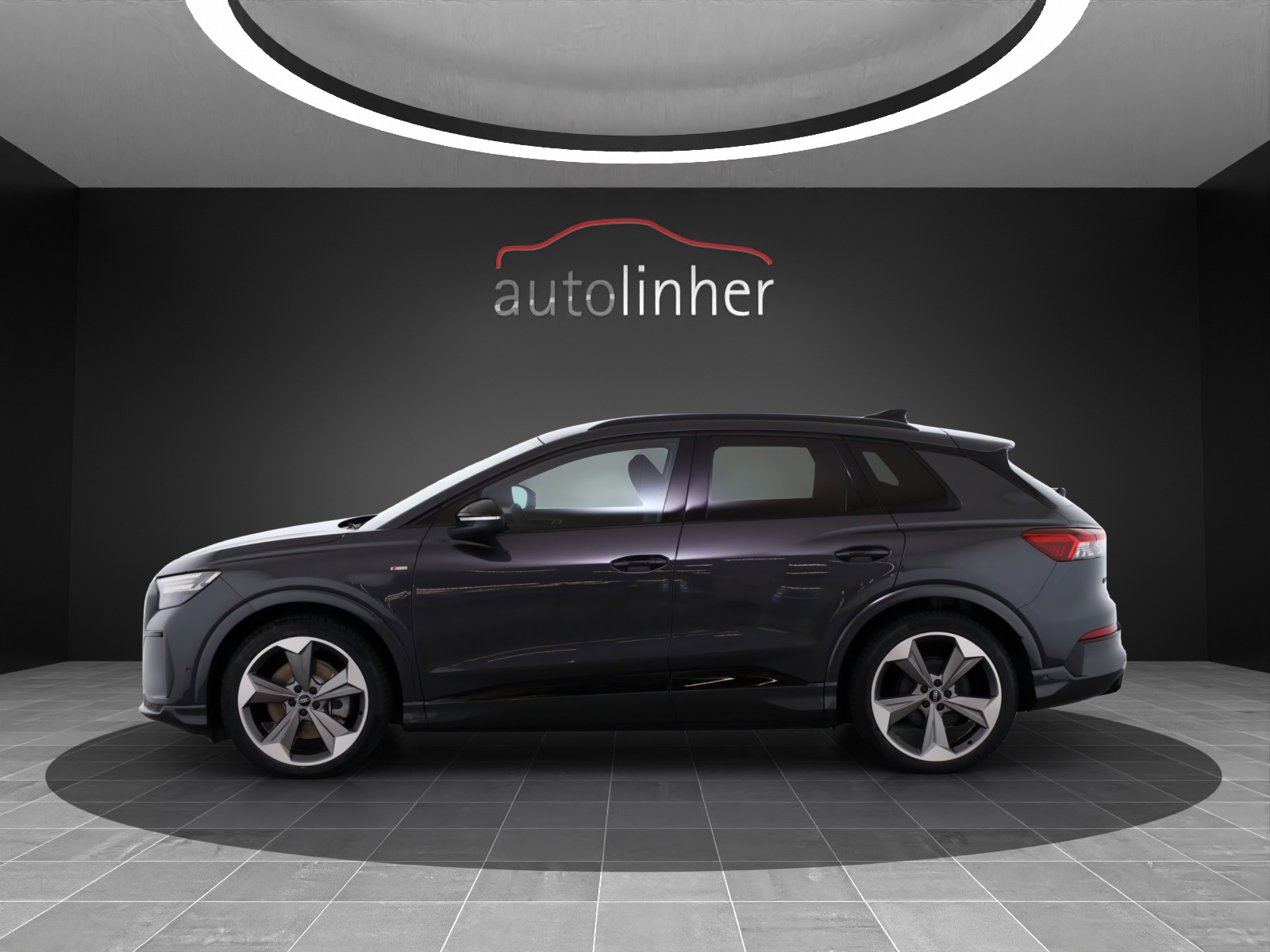 AUDI Q4 e-tron SUV quattro-showroom-element-1