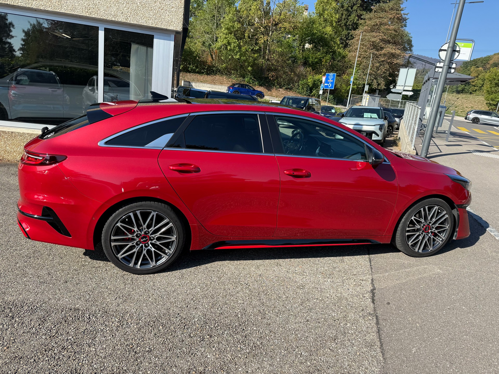 KIA ProCeed 1.6 T-GDi GT DCT-image-1