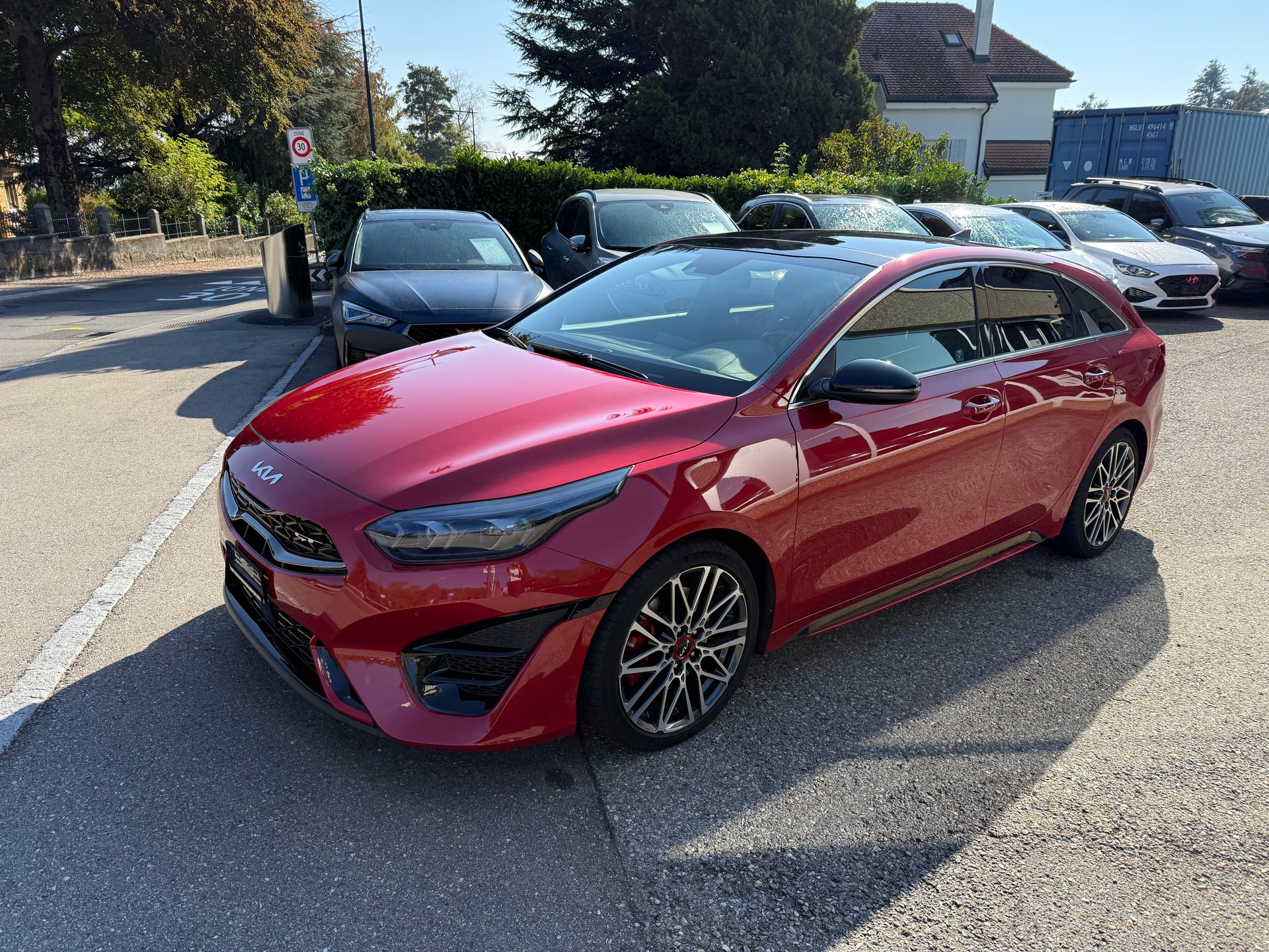 KIA ProCeed 1.6 T-GDi GT DCT-image-6