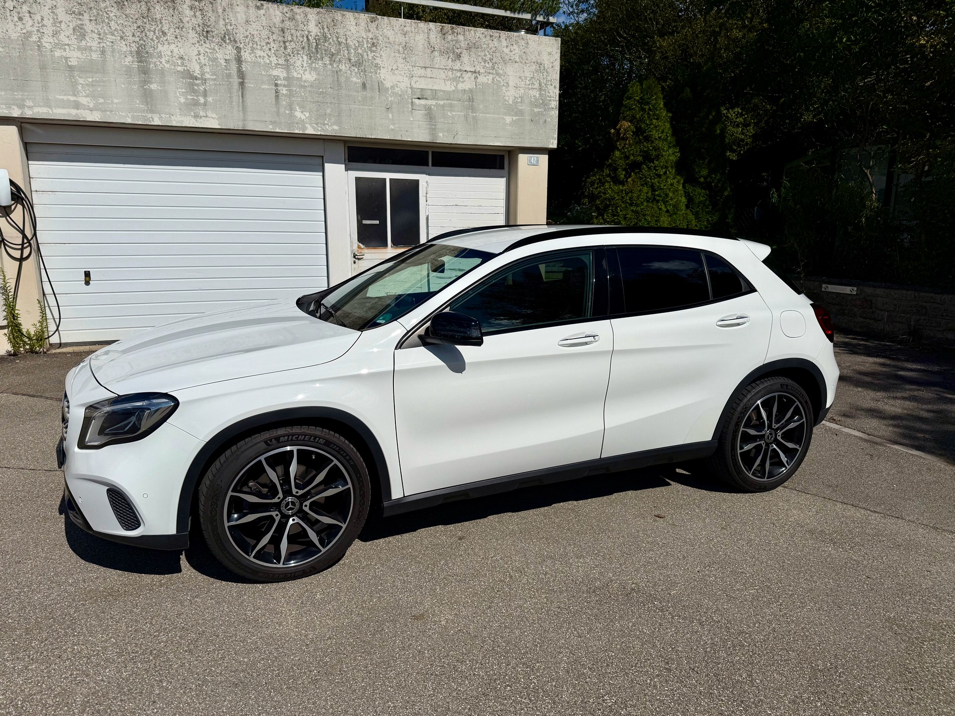 MERCEDES-BENZ 4MATIC-image-1
