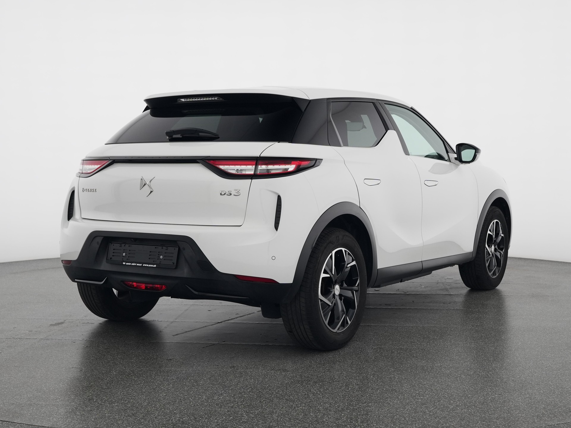 DS AUTOMOBILES DS 3 Crossback E-Tense So Chic-image-4
