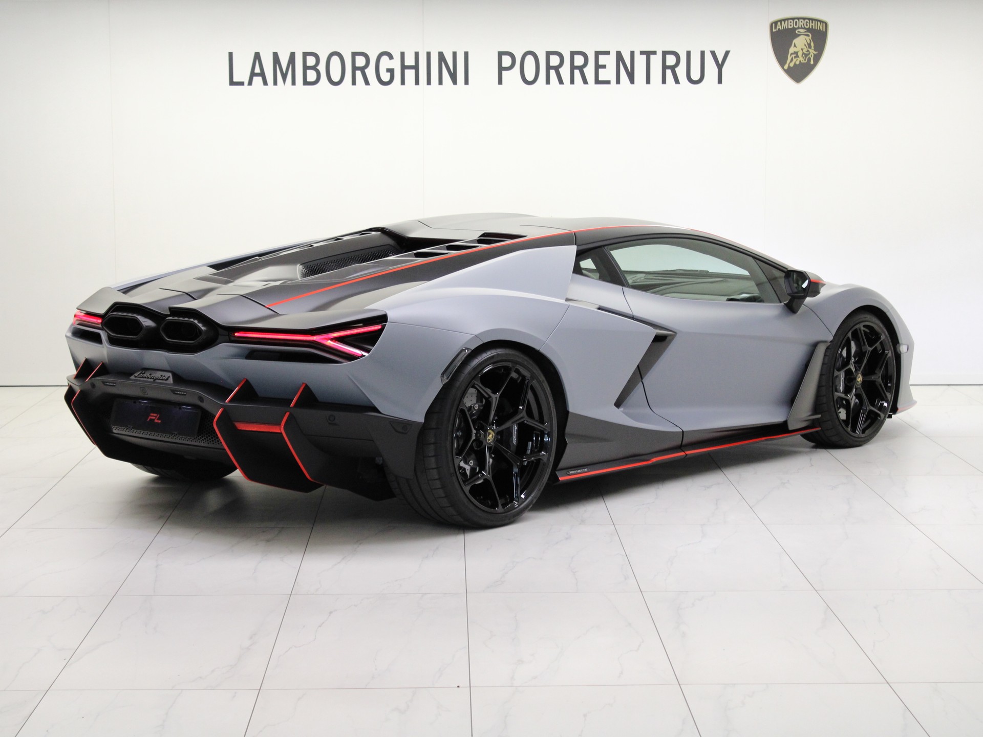 LAMBORGHINI Revuelto HPEV-image-2