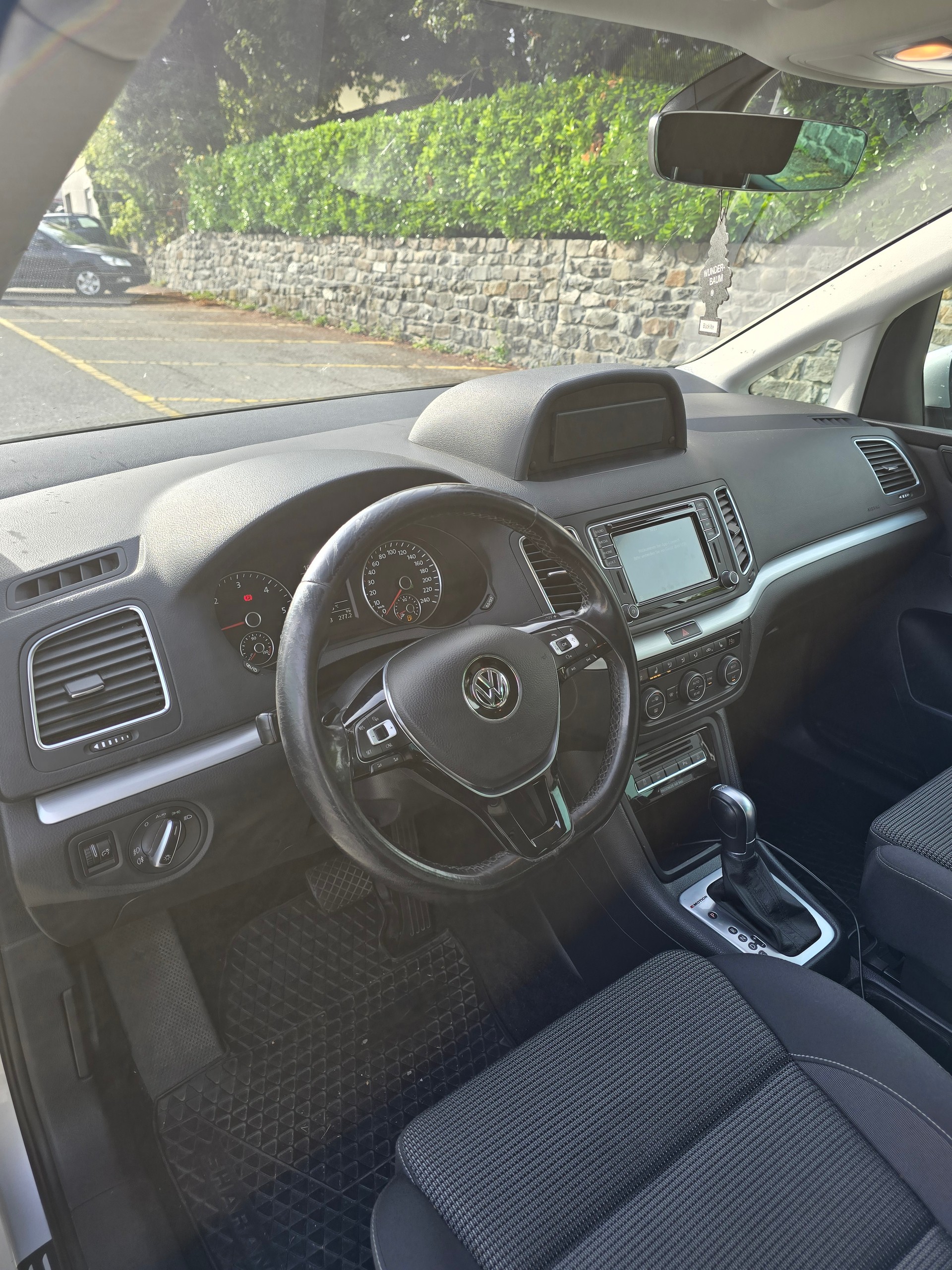VW 2.0 TDI SCR Comfortline DSG 4m-image-4