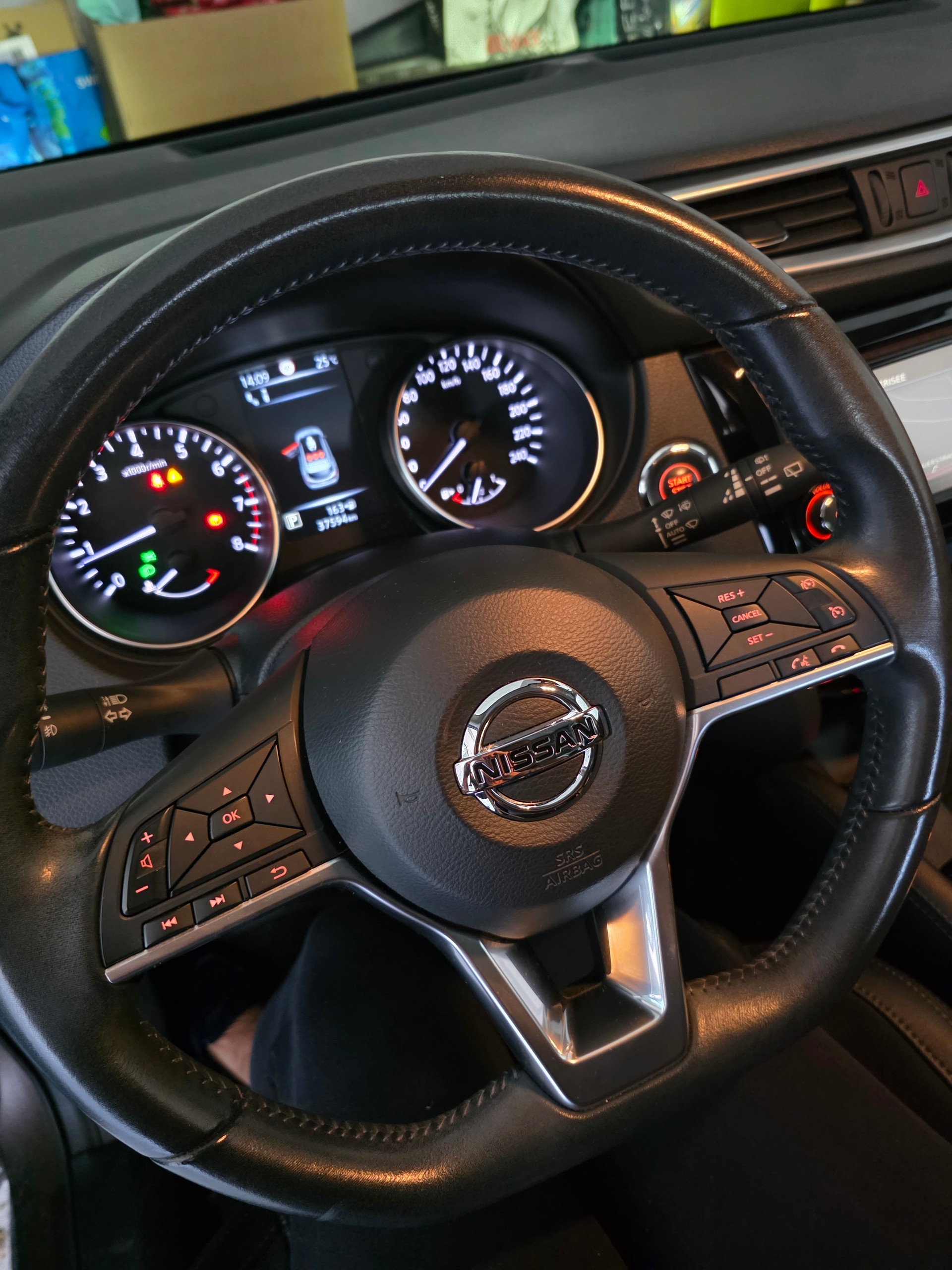 NISSAN 1.2 DIG-T Tekna-image-2