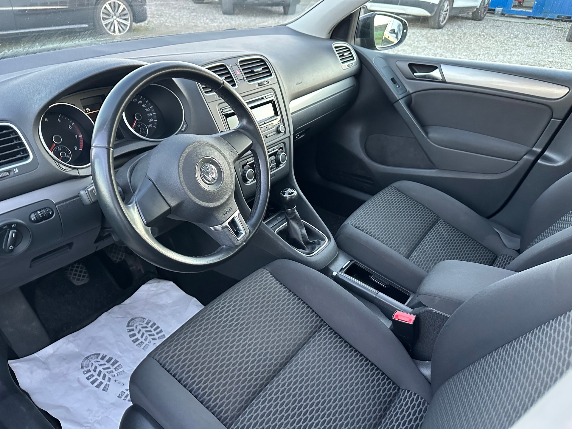 VW GOLF-image-9