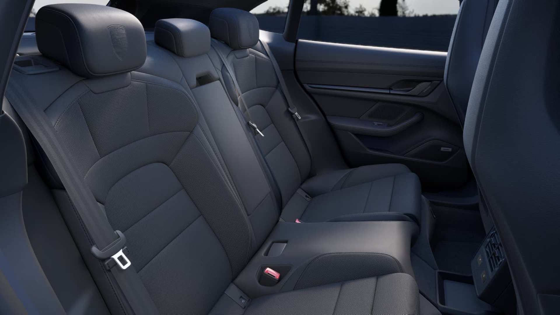 PORSCHE Taycan 4S Cross Turismo-image-12