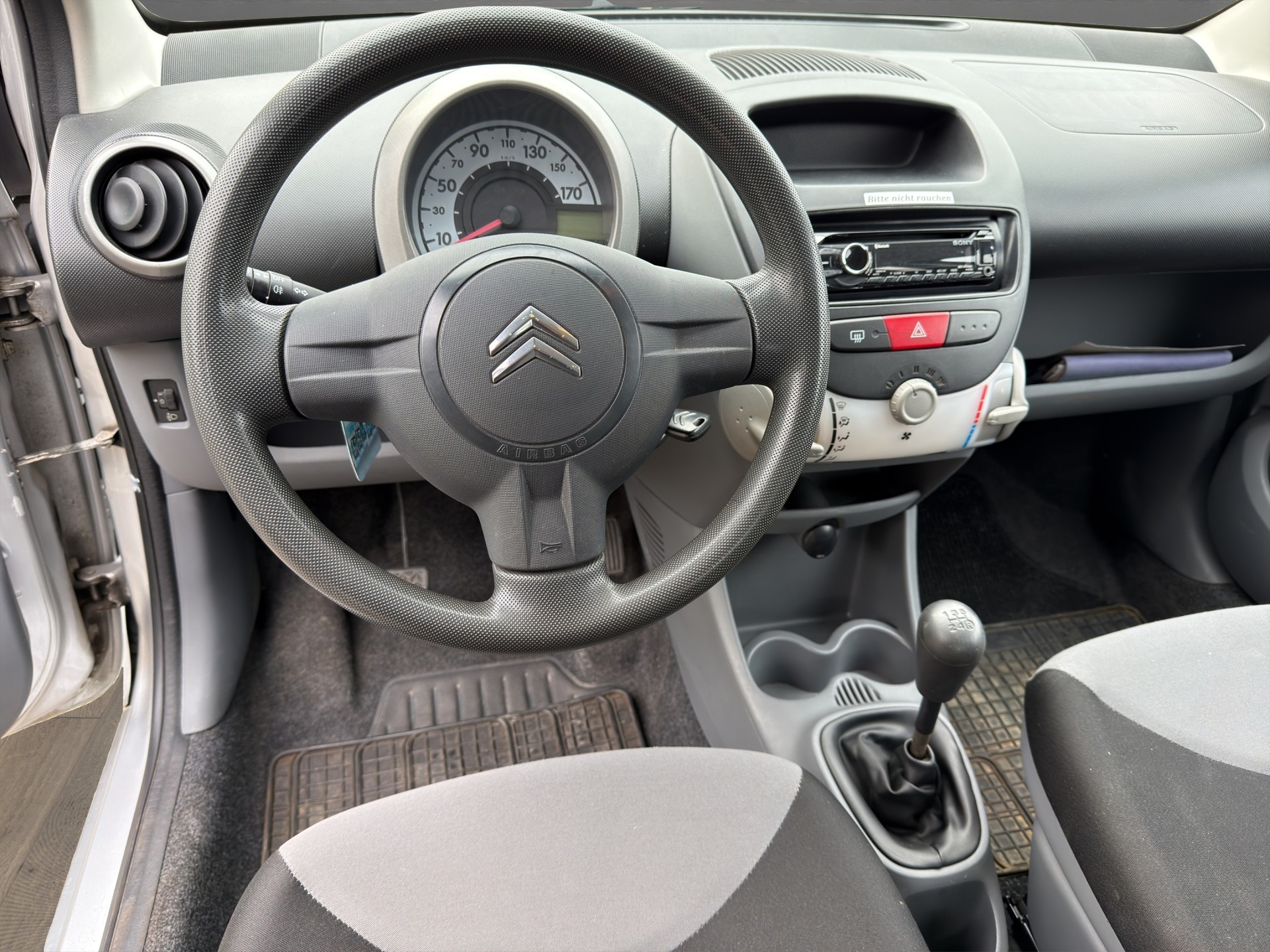 CITROEN C1 1.0i X-image-9