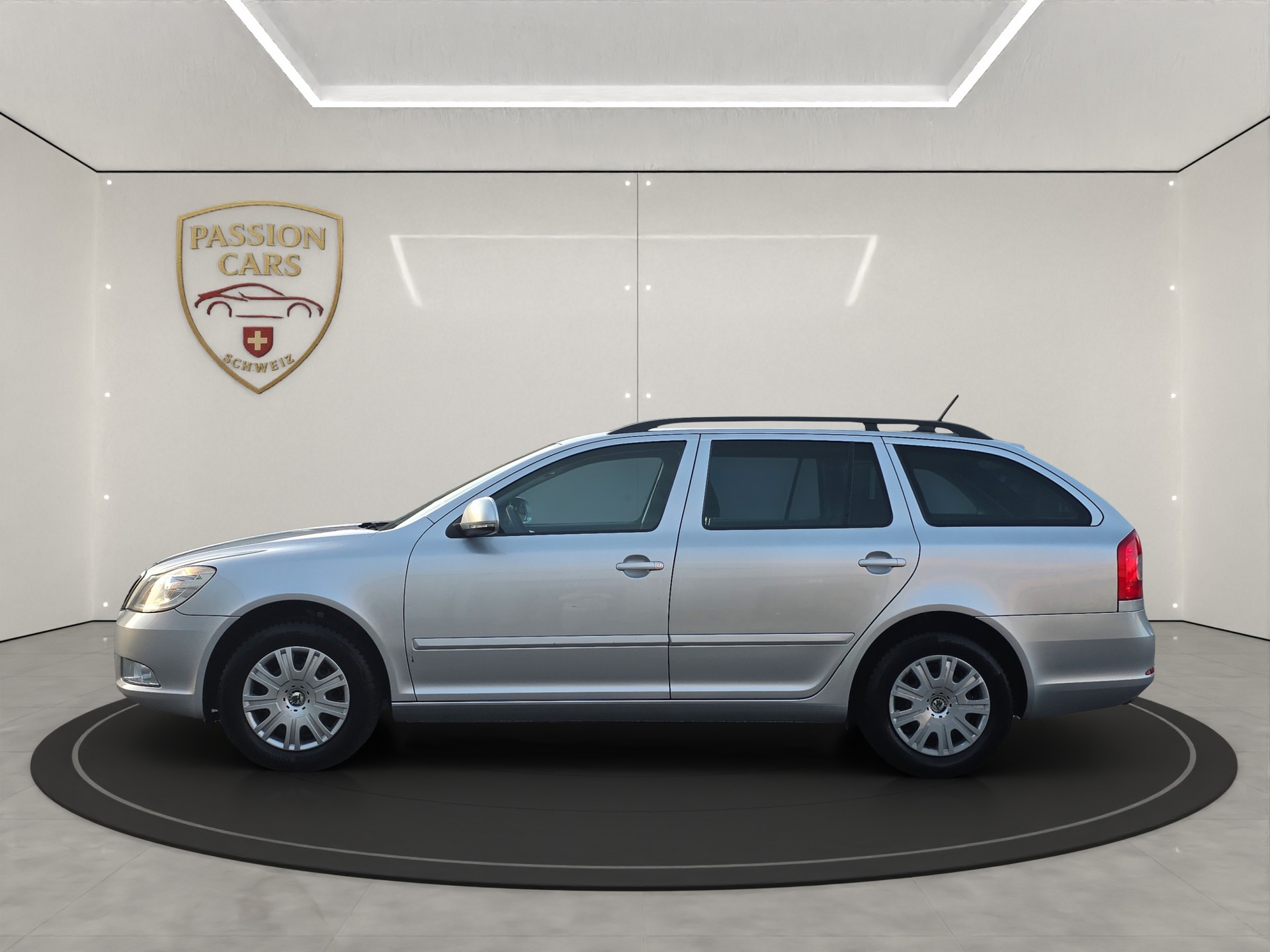SKODA Octavia Combi 1.6 TDI Ambition DSG-image-2