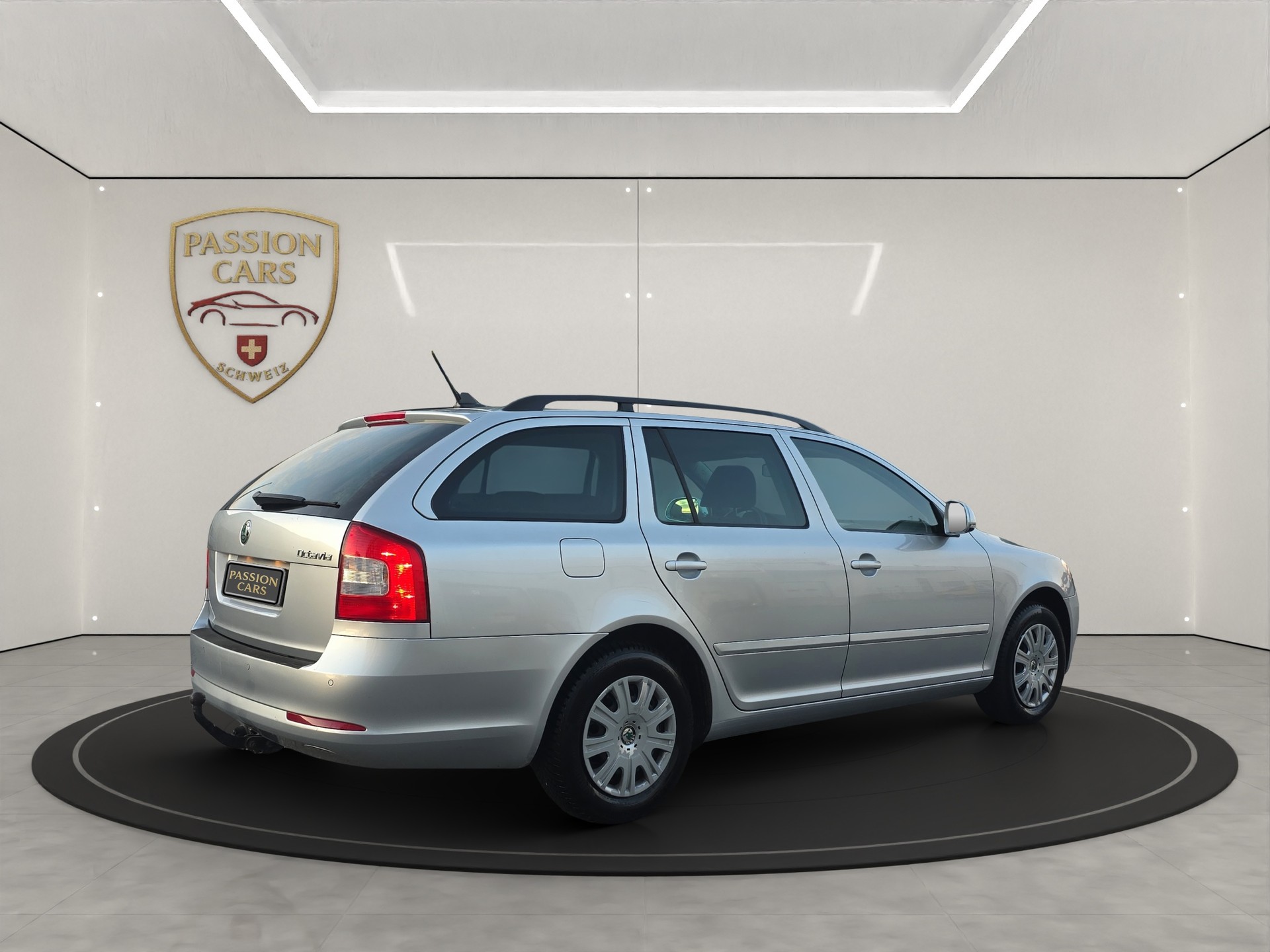 SKODA Octavia Combi 1.6 TDI Ambition DSG-image-5
