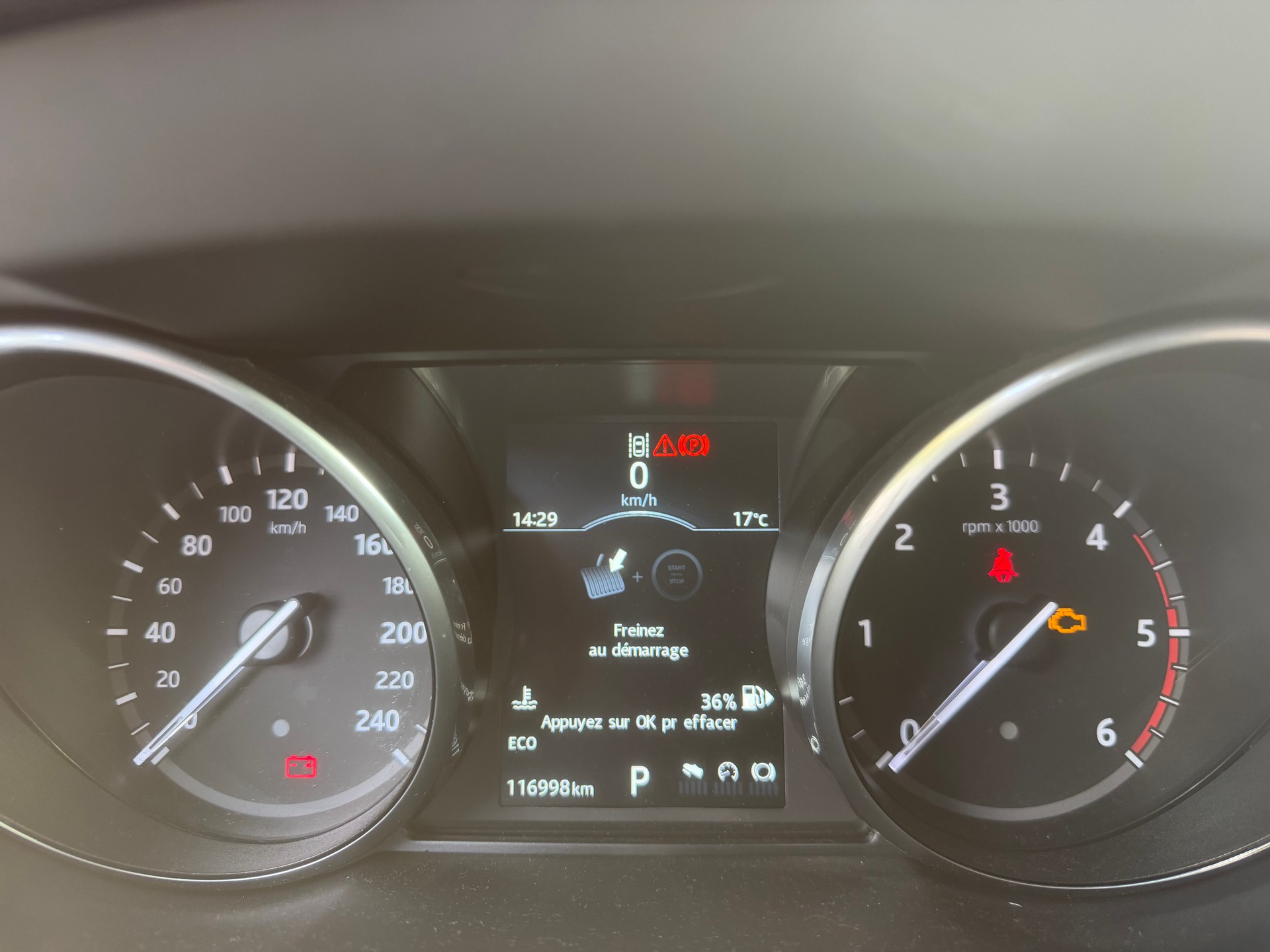 LAND ROVER 2.0 TD4 HSE Luxury-image-5