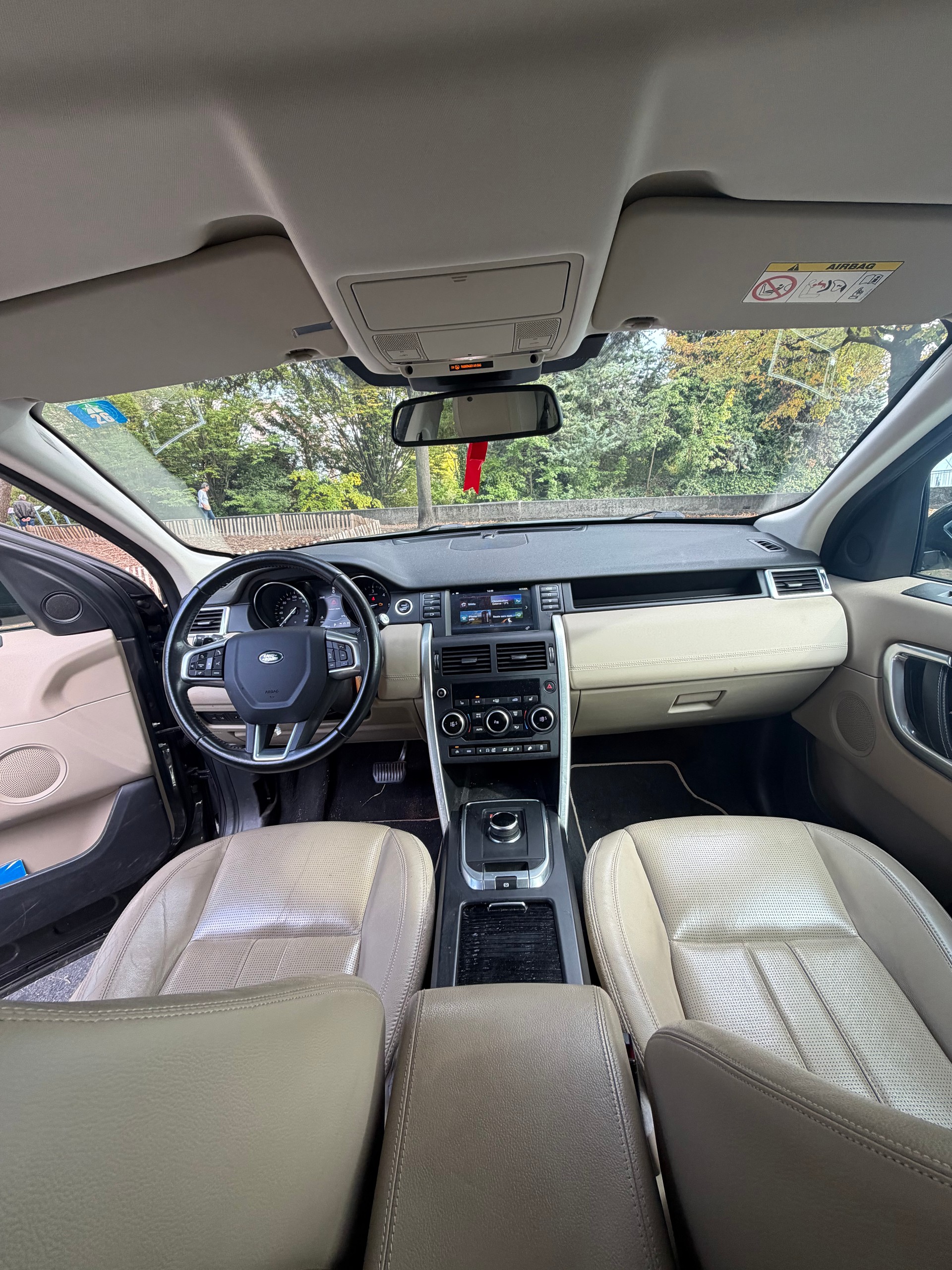 LAND ROVER 2.0 TD4 HSE Luxury-image-3
