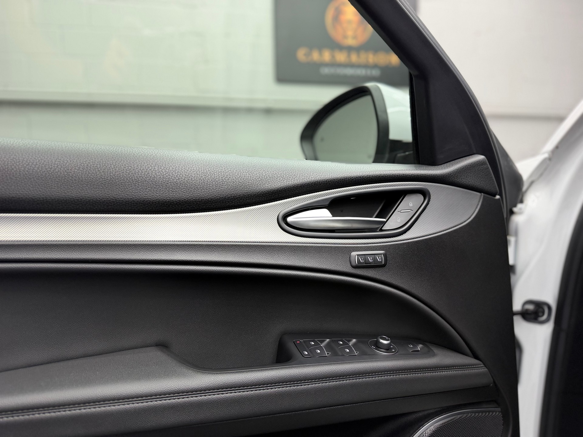 ALFA ROMEO Stelvio 2.0 Super Q4 Automatic | CH-Auto | 1. Hand | ACC Tempomat | Rückfahrkamera | Keyless | Facelift-image-12