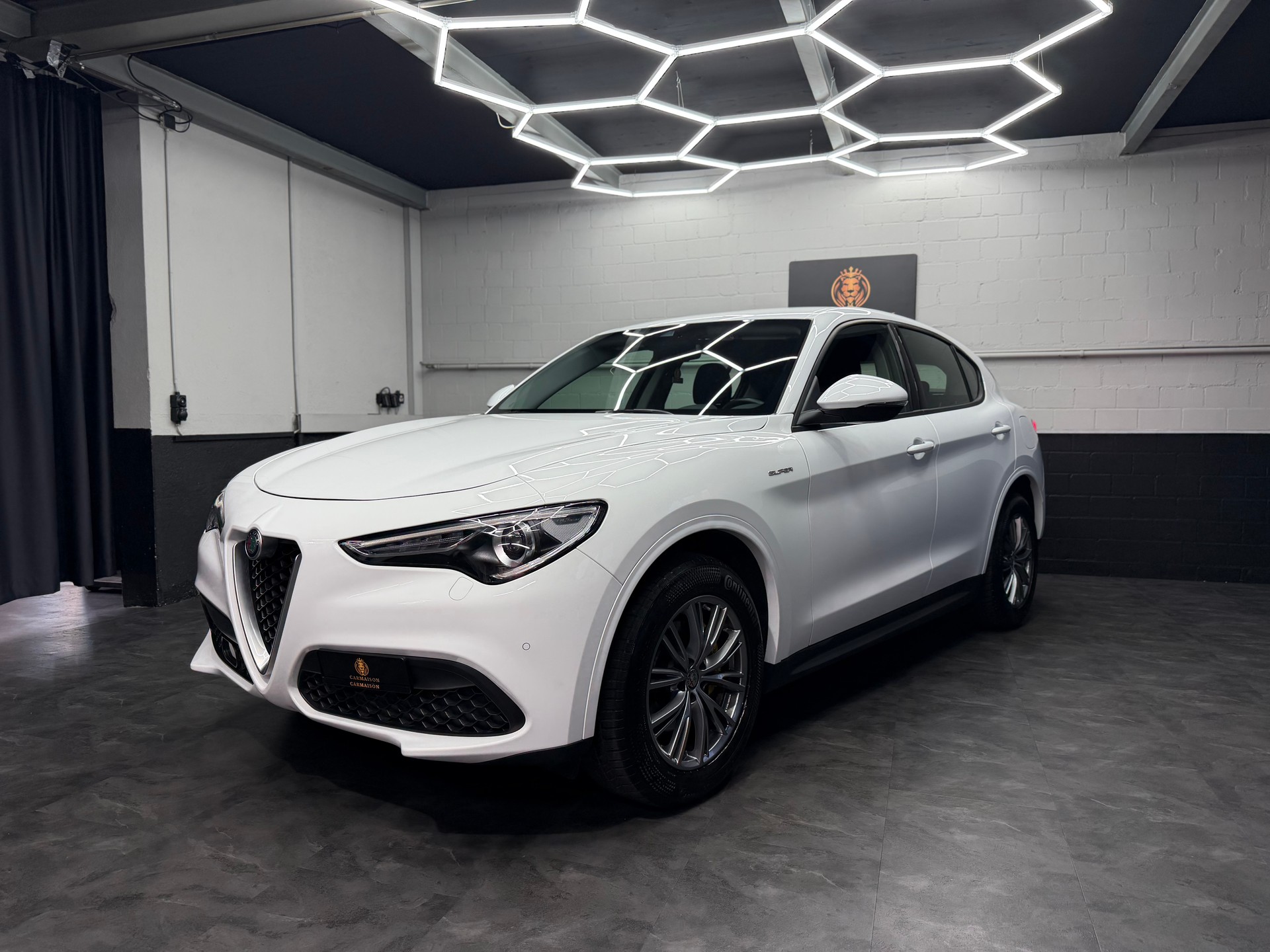 ALFA ROMEO Stelvio 2.0 Super Q4 Automatic | CH-Auto | 1. Hand | ACC Tempomat | Rückfahrkamera | Keyless | Facelift-image-2
