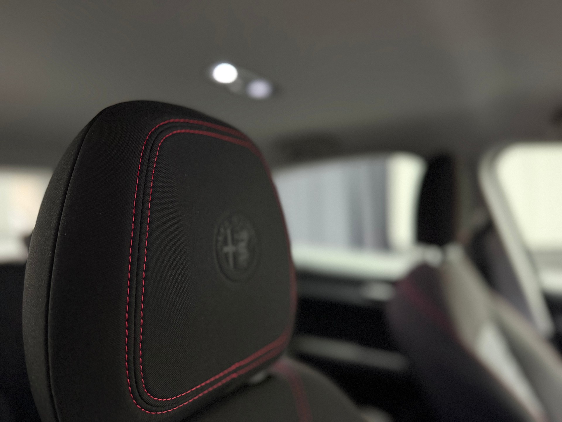 ALFA ROMEO Stelvio 2.0 Super Q4 Automatic | CH-Auto | 1. Hand | ACC Tempomat | Rückfahrkamera | Keyless | Facelift-image-25