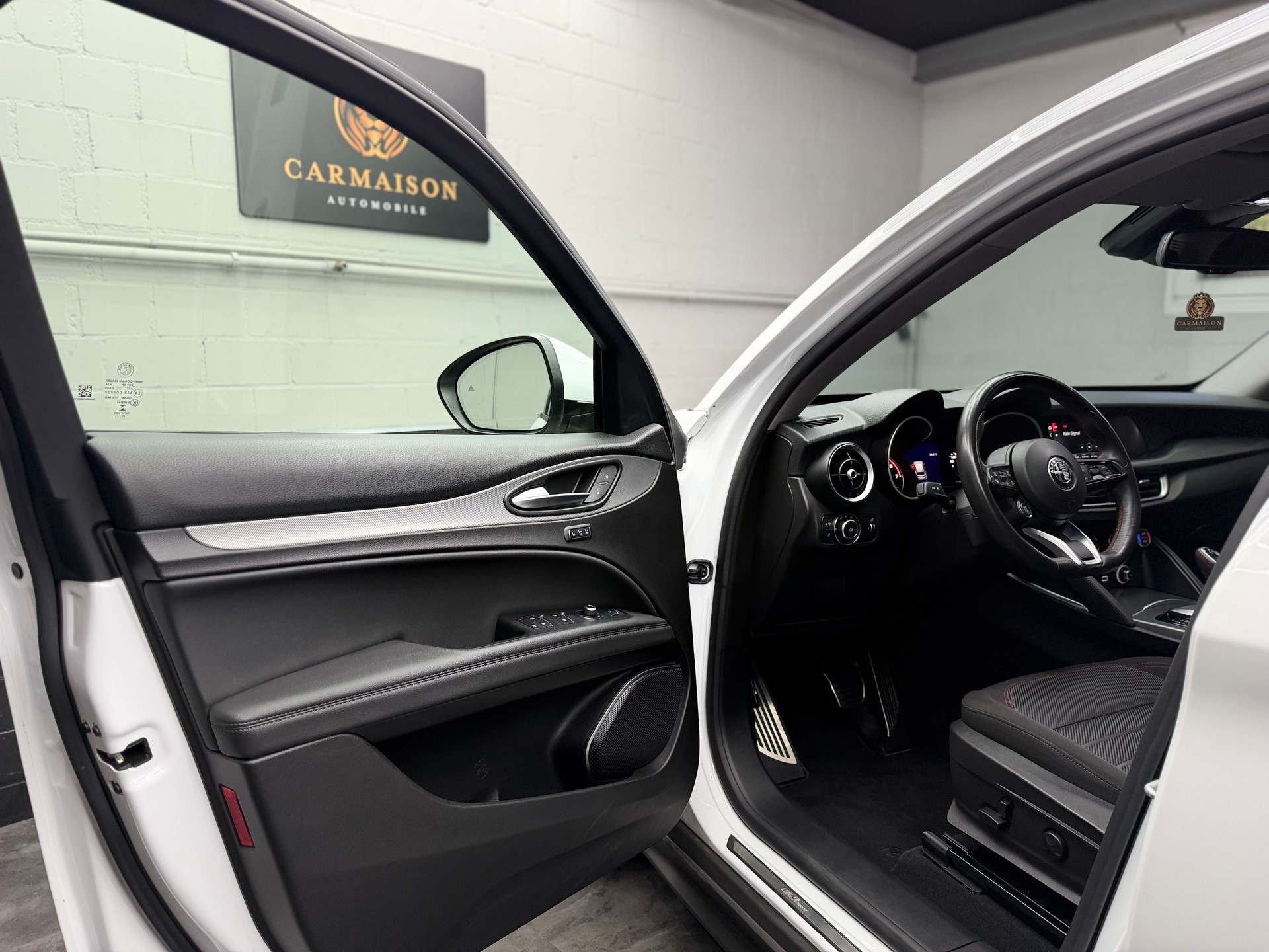 ALFA ROMEO Stelvio 2.0 Super Q4 Automatic | CH-Auto | 1. Hand | ACC Tempomat | Rückfahrkamera | Keyless | Facelift-image-11