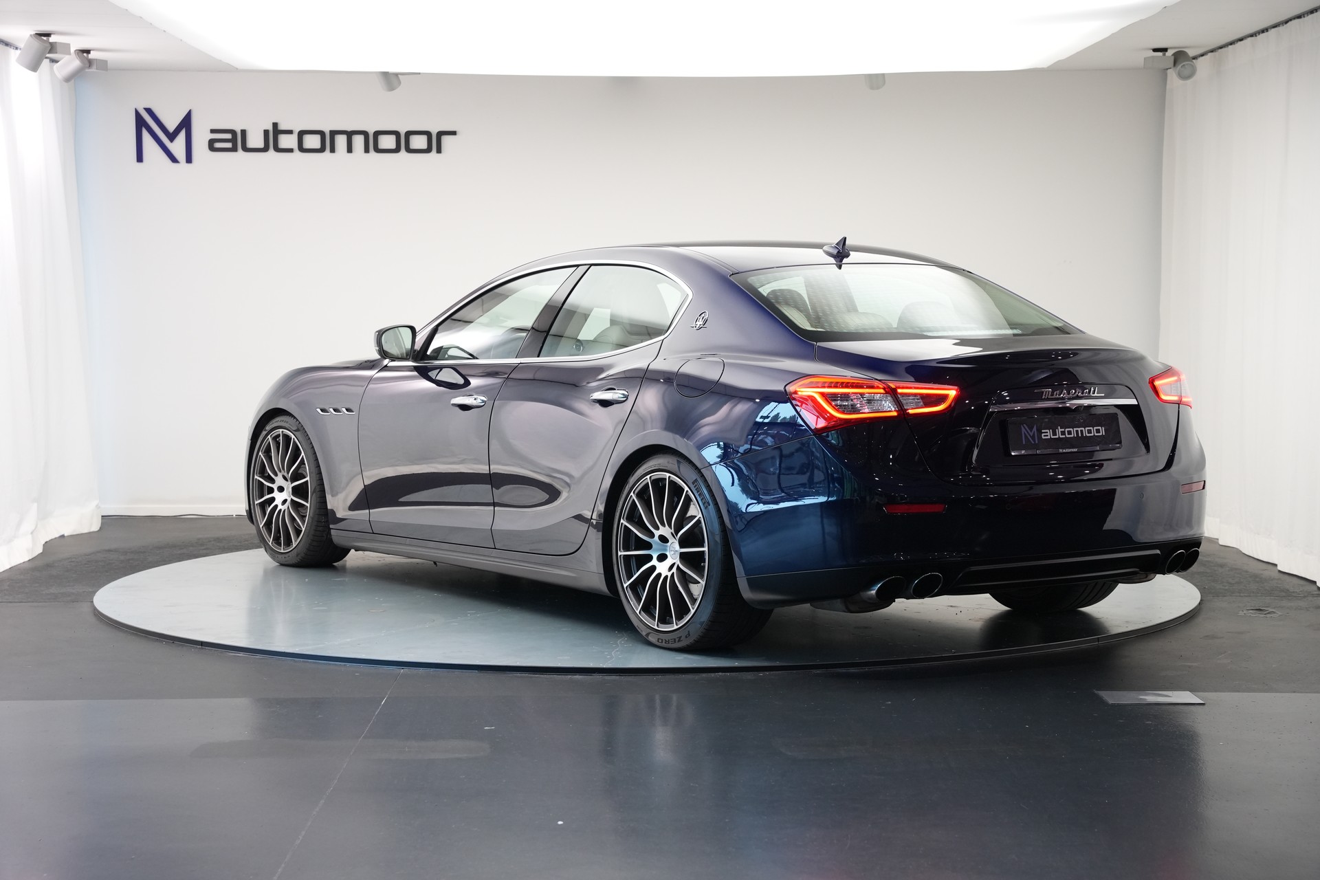 MASERATI Ghibli S Q4 3.0 V6 Automatica *Carbon*-image-6