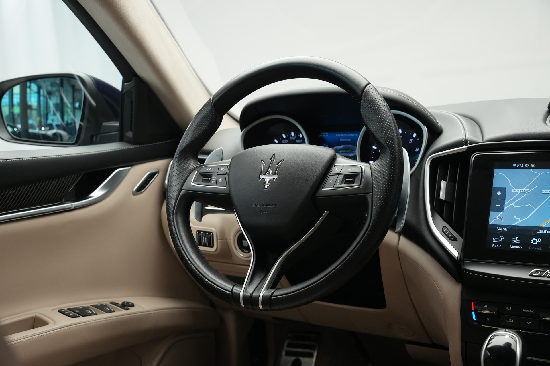 MASERATI Ghibli S Q4 3.0 V6 Automatica *Carbon*-image-19