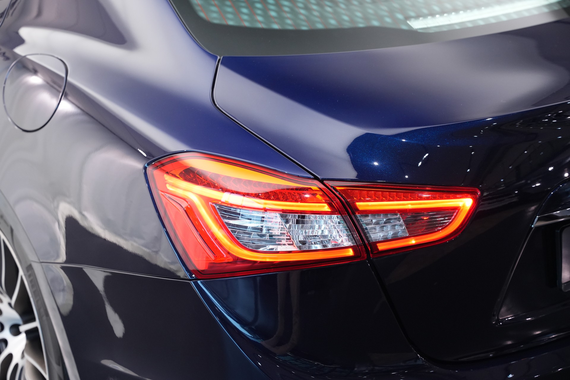 MASERATI Ghibli S Q4 3.0 V6 Automatica *Carbon*-image-42