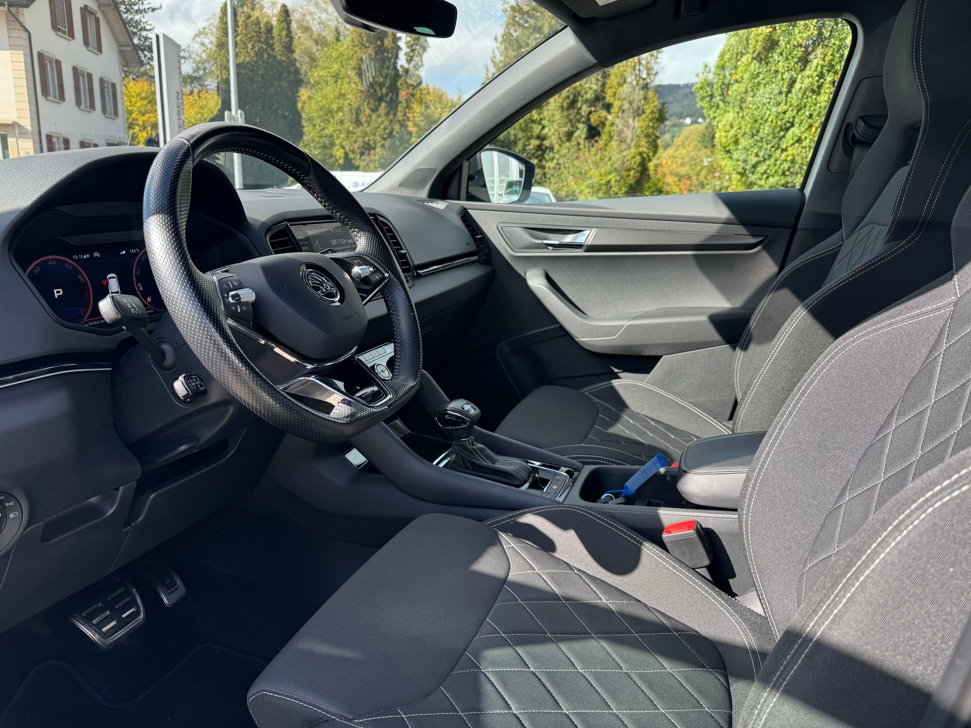 SKODA Karoq 1.5 TSI SportLine DSG-image-14