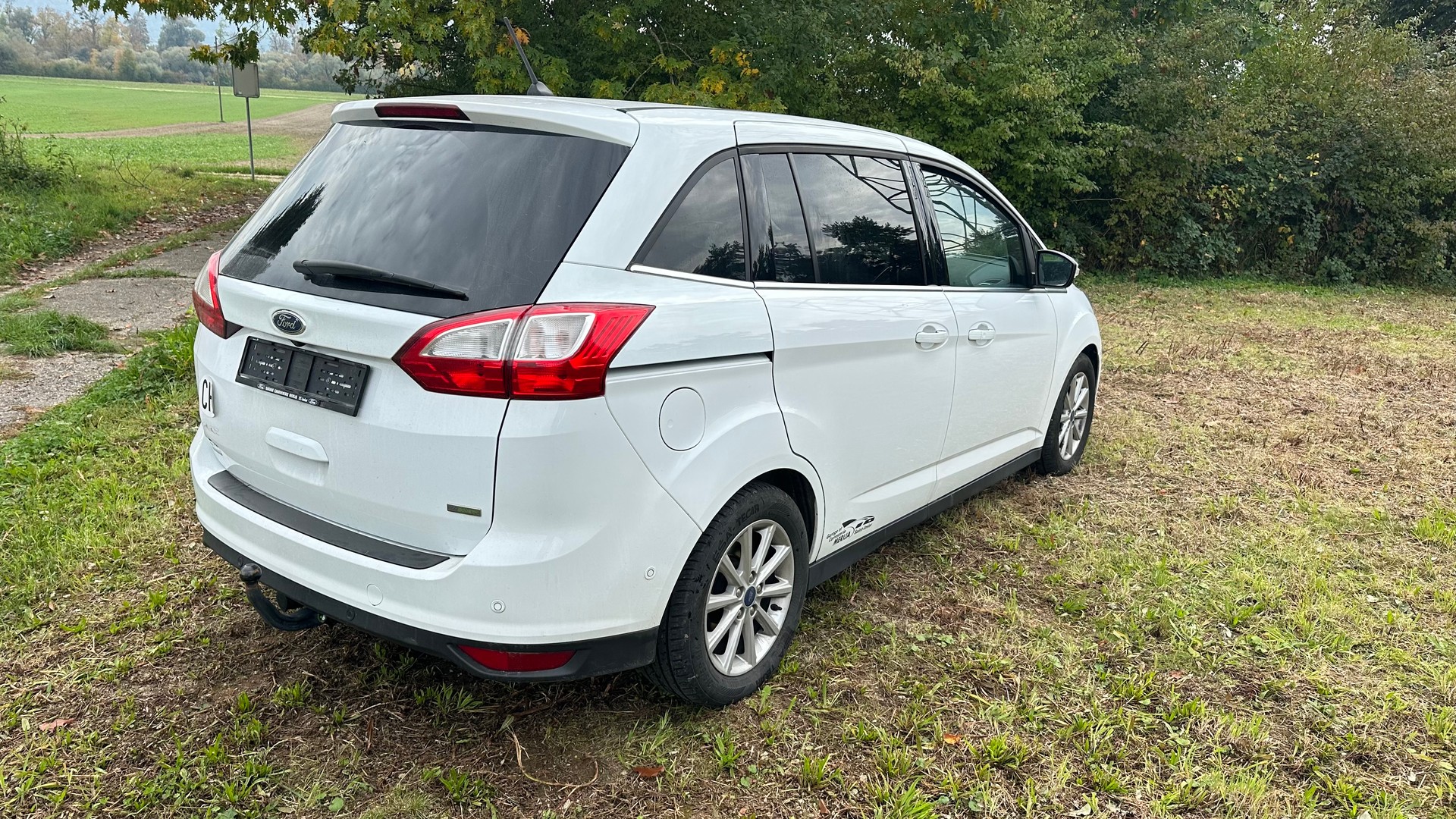 FORD GrC-Max 1.0 SCTi Titanium X-image-11