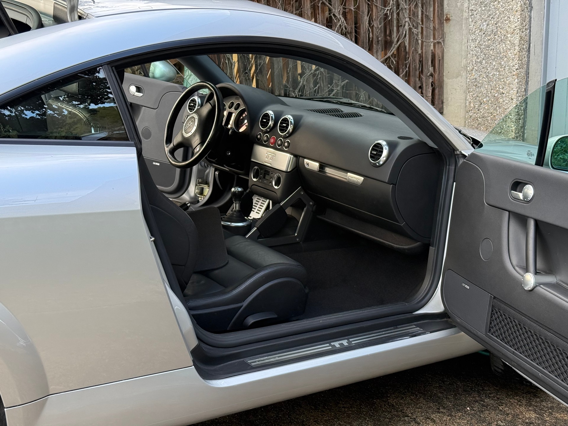 AUDI 1.8 20V Turbo 225 quattro ESP-image-3