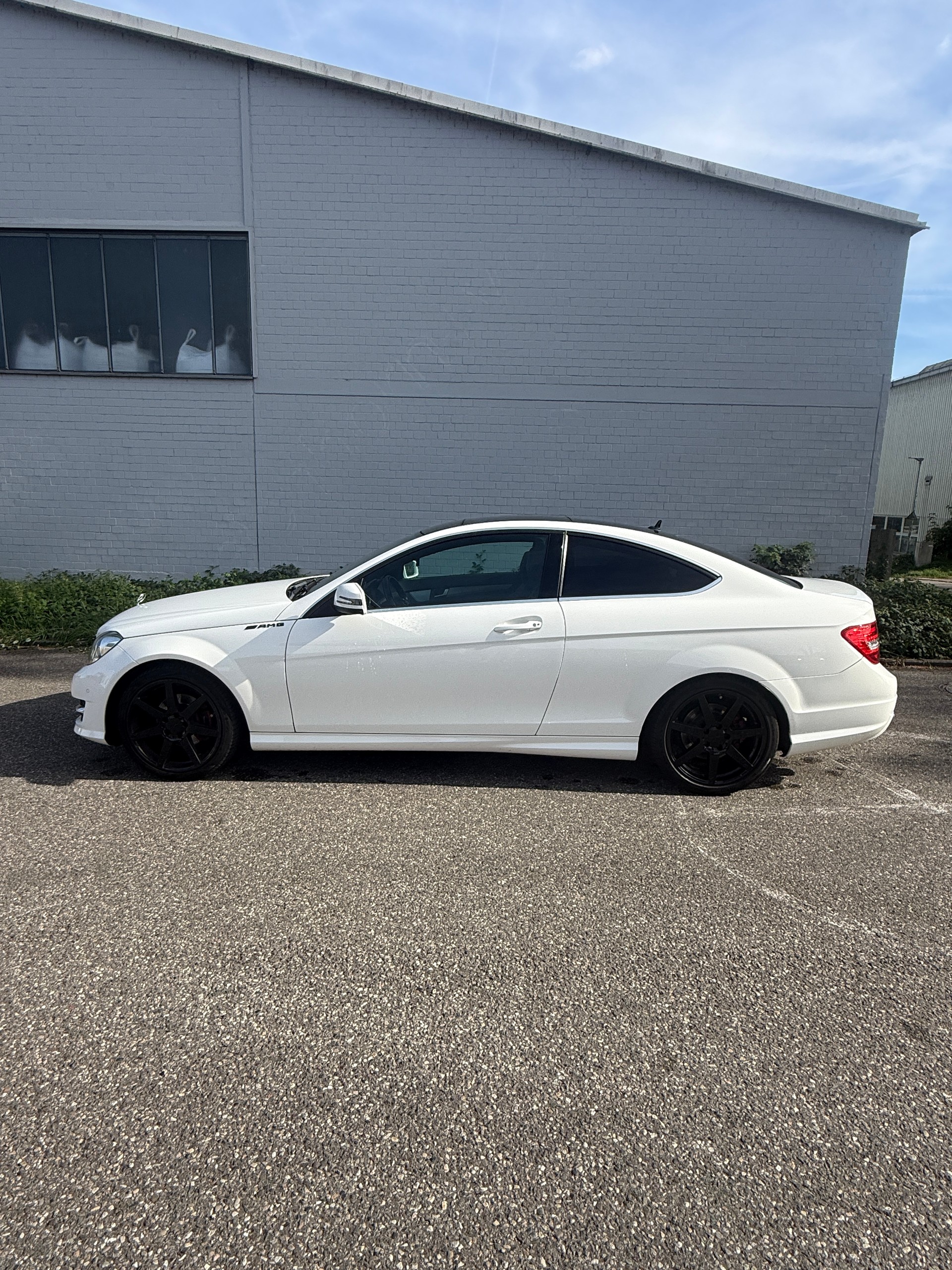 MERCEDES-BENZ C 180-image-0