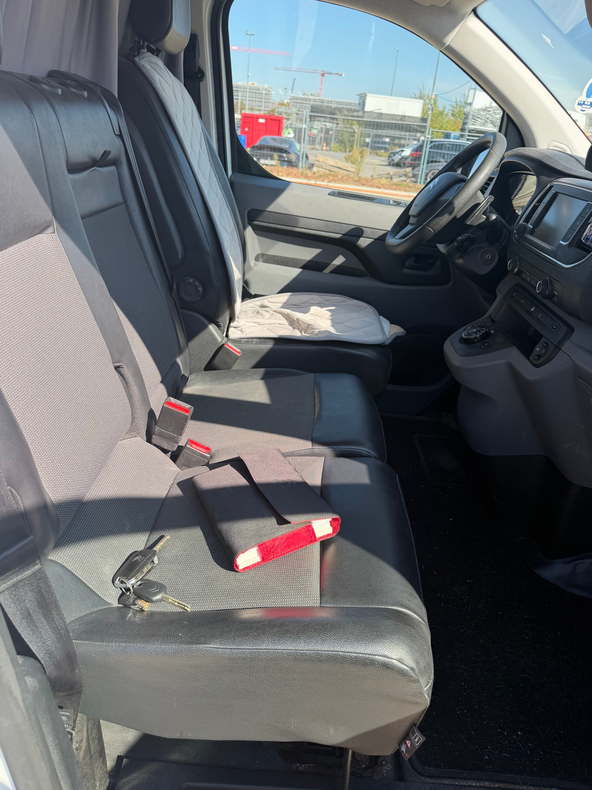 CITROEN Jumpy 2.0 BlueHDi 180 S&S M Komfort EAT6-image-14