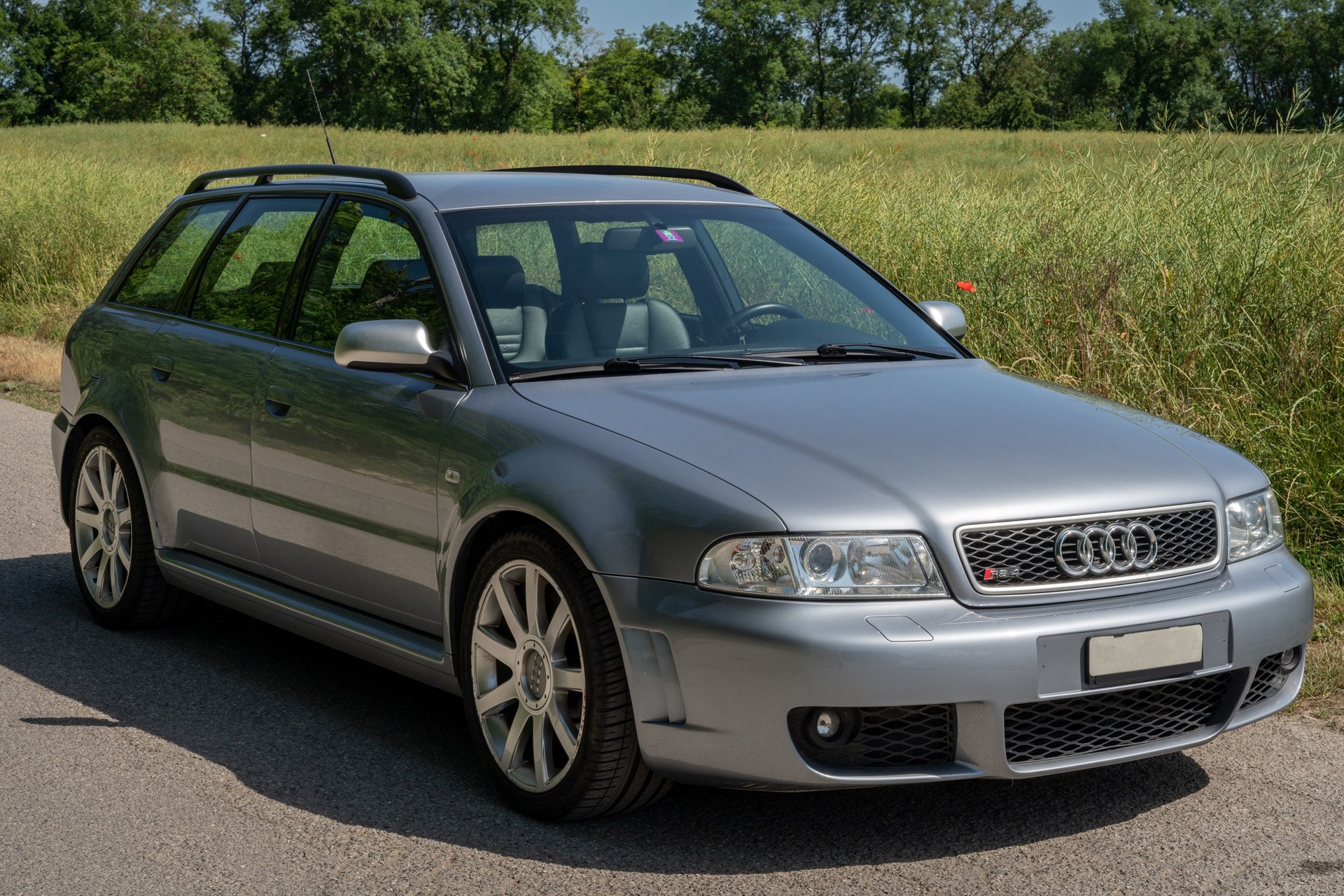 AUDI RS4 Avant quattro-image-0