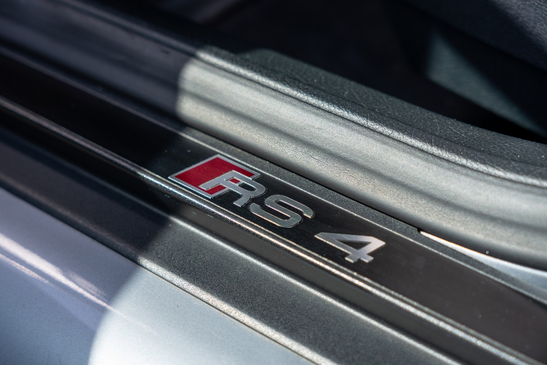 AUDI RS4 Avant quattro-image-16