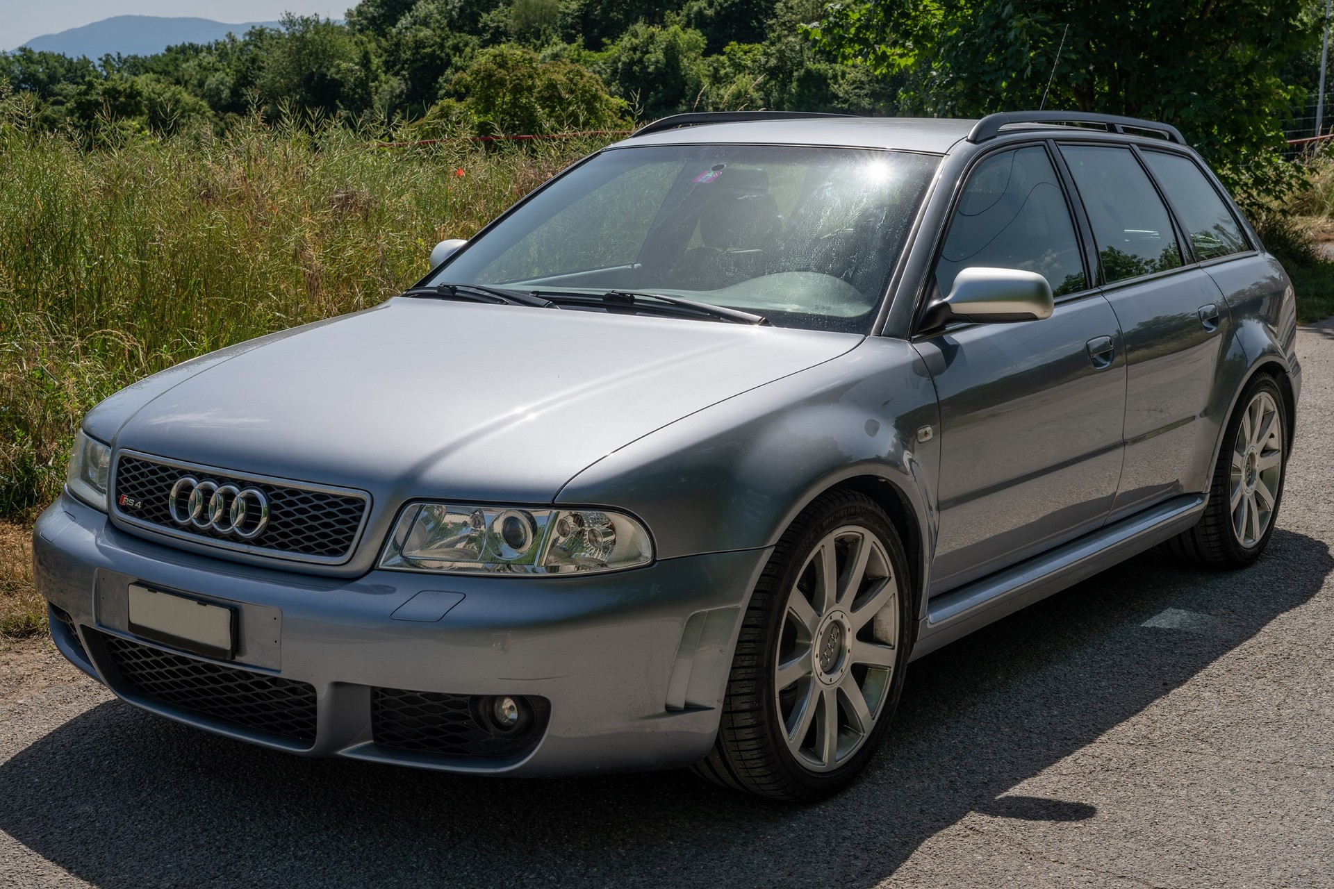 AUDI RS4 Avant quattro-image-2